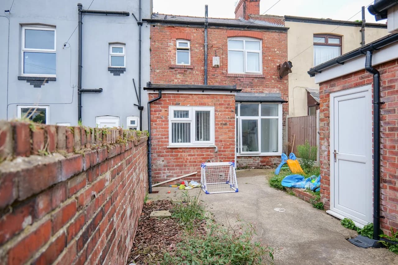 property photo 23 of 24
