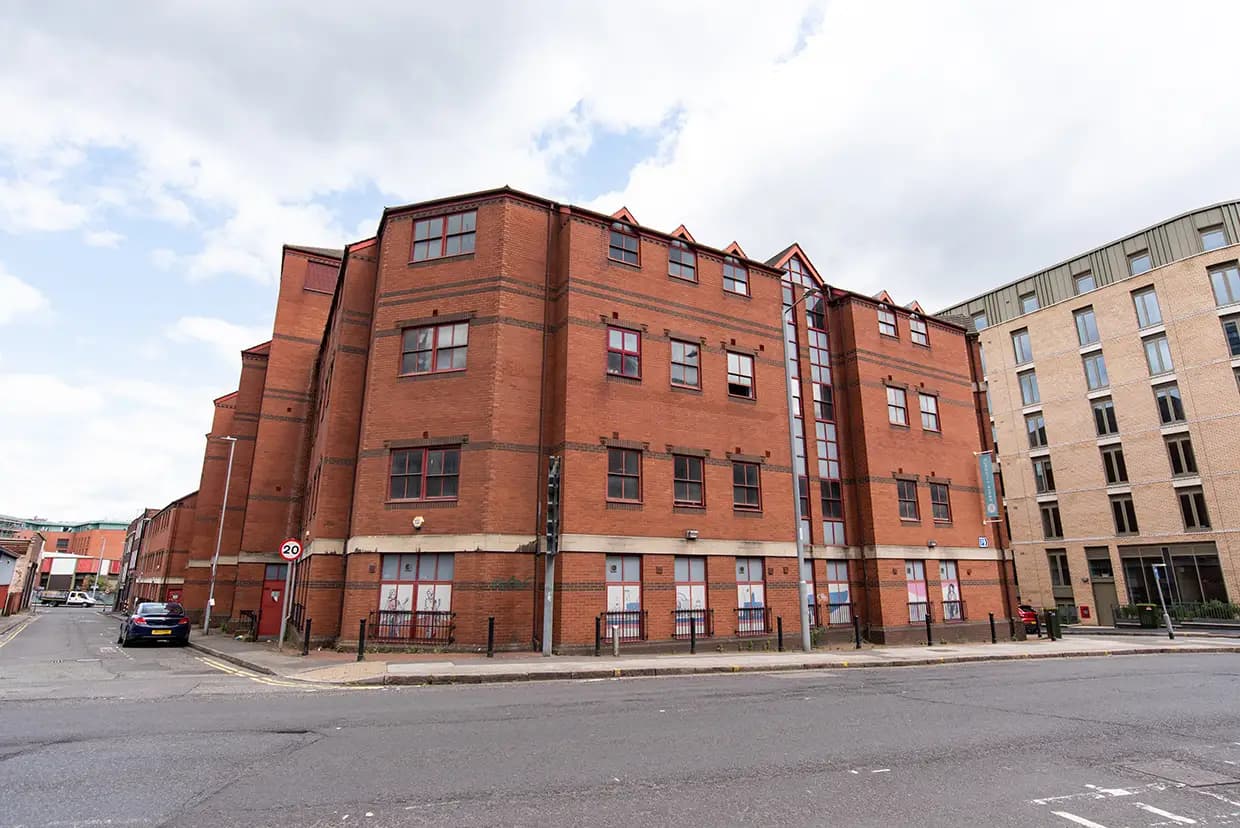 property photo 15 of 16