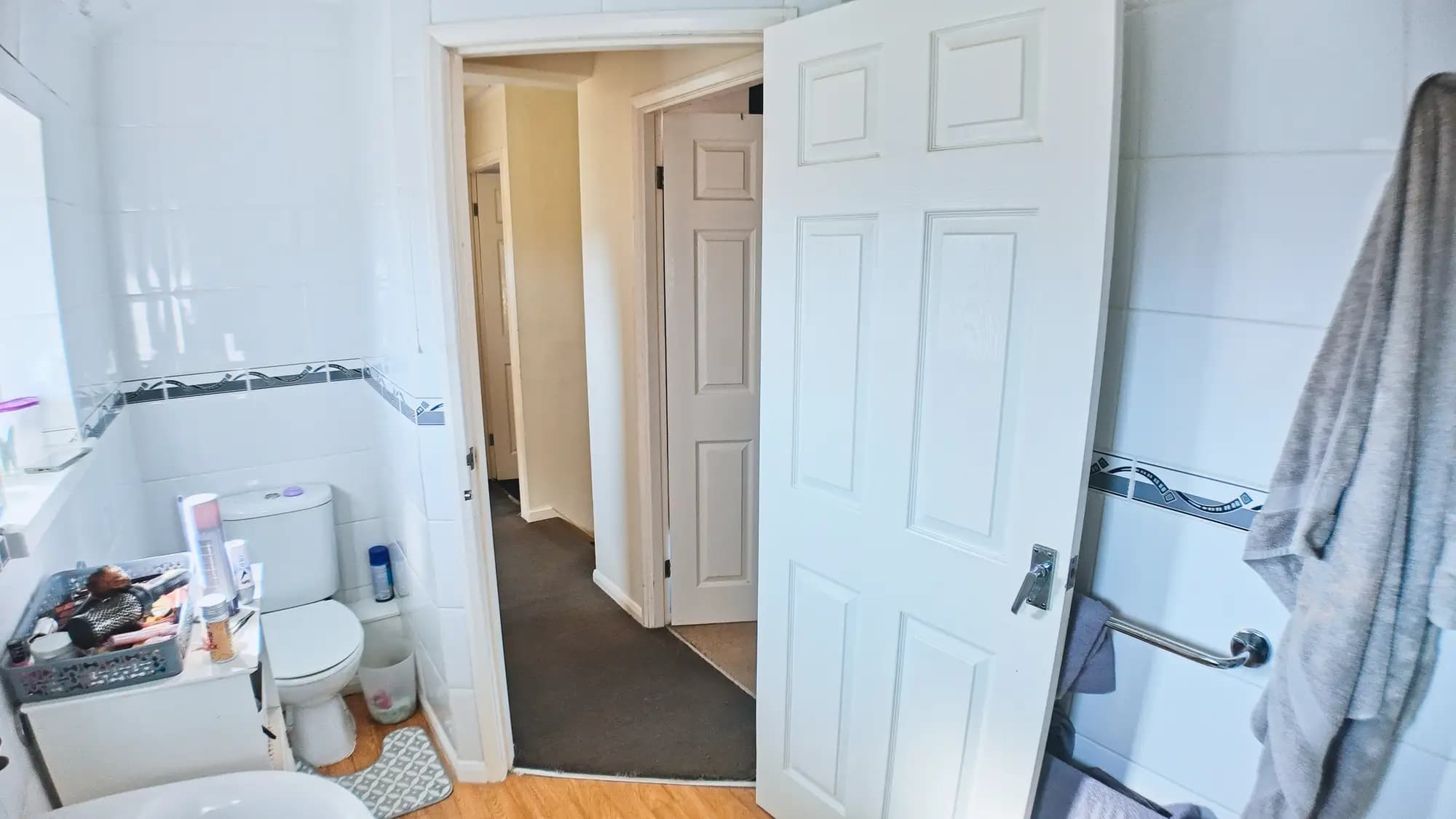 property photo 9 of 19