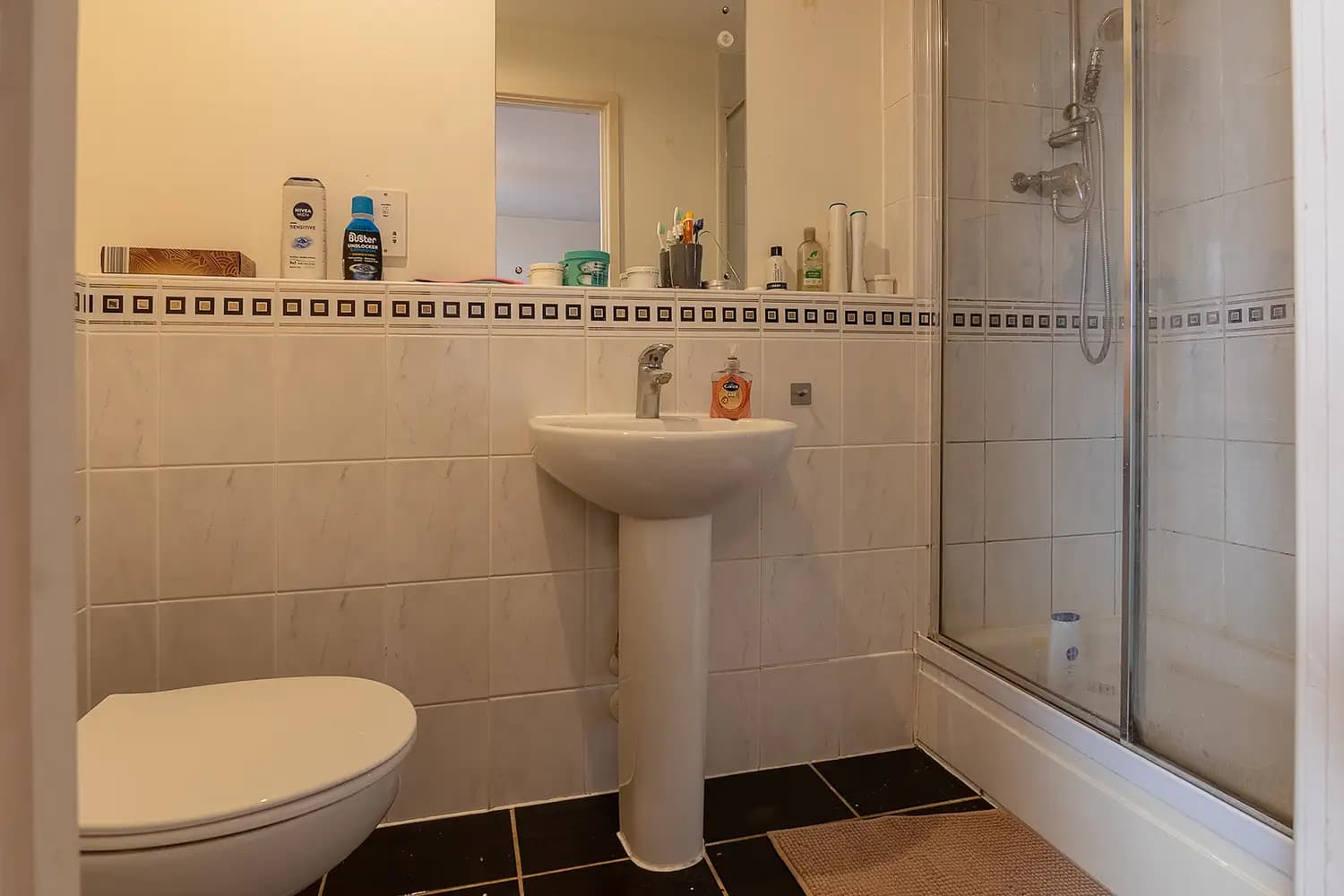 property photo 13 of 37