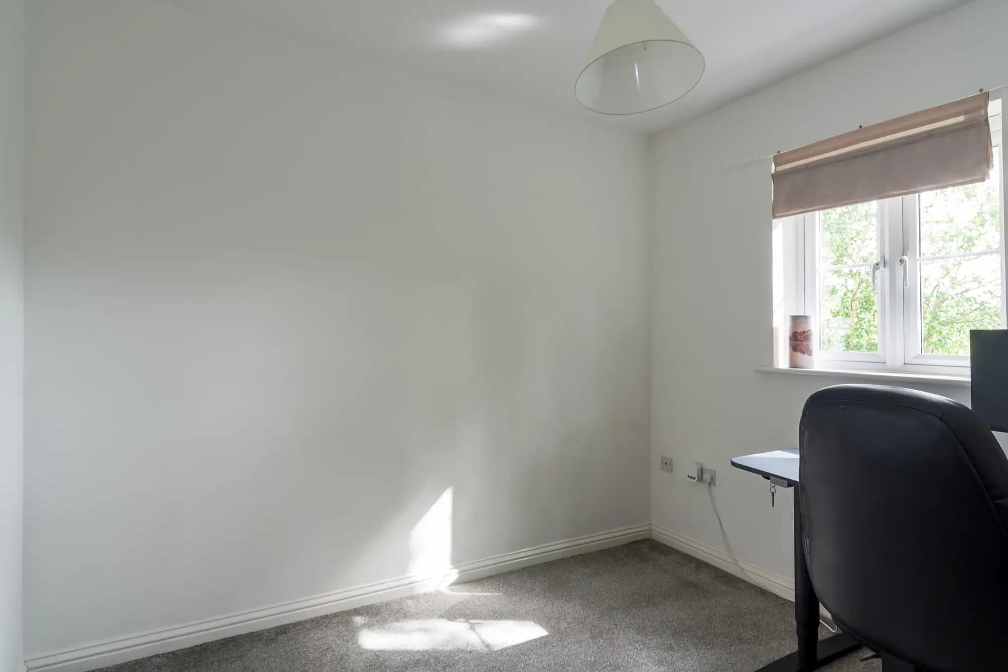 property photo 21 of 38