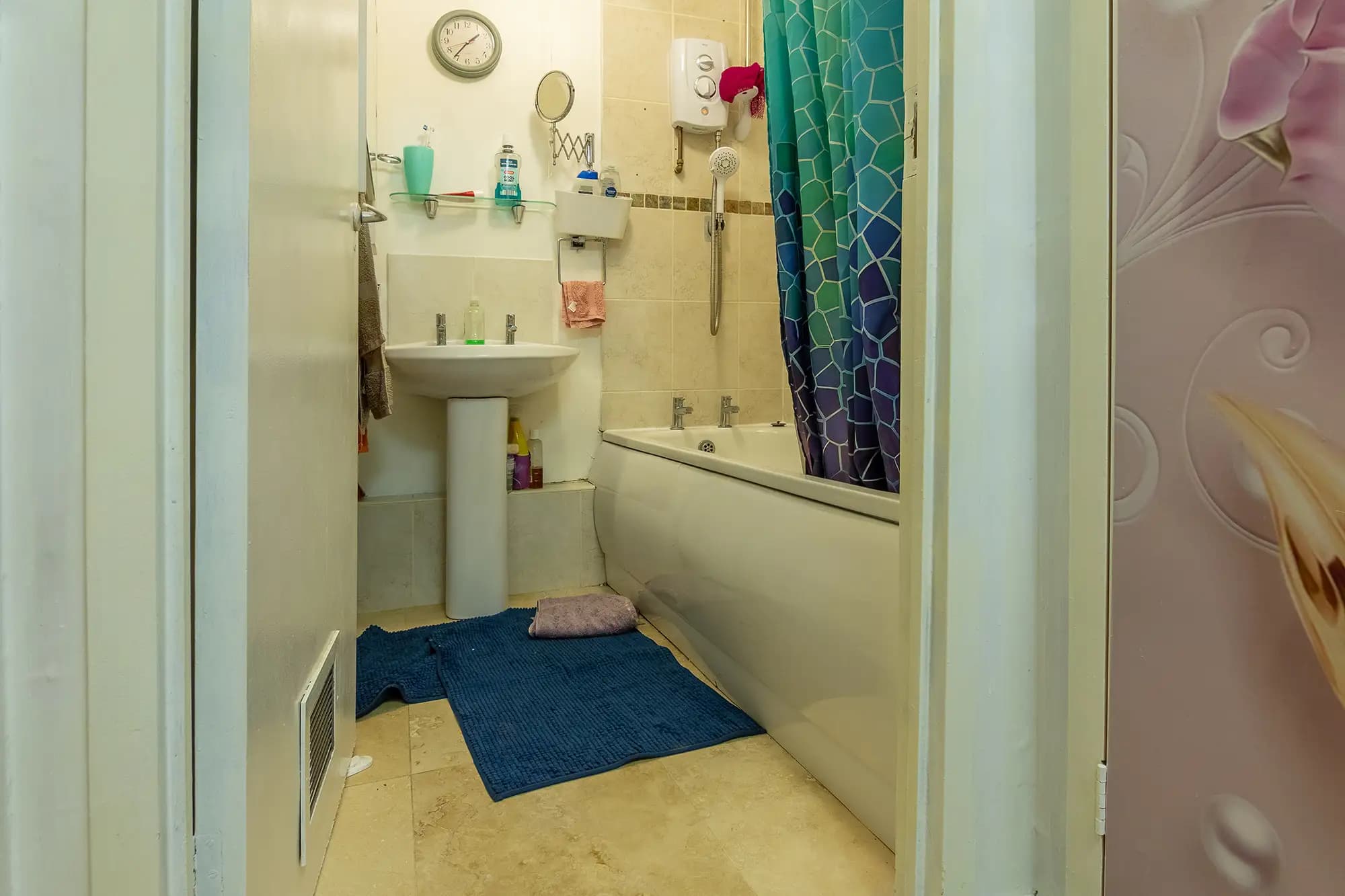property photo 11 of 33