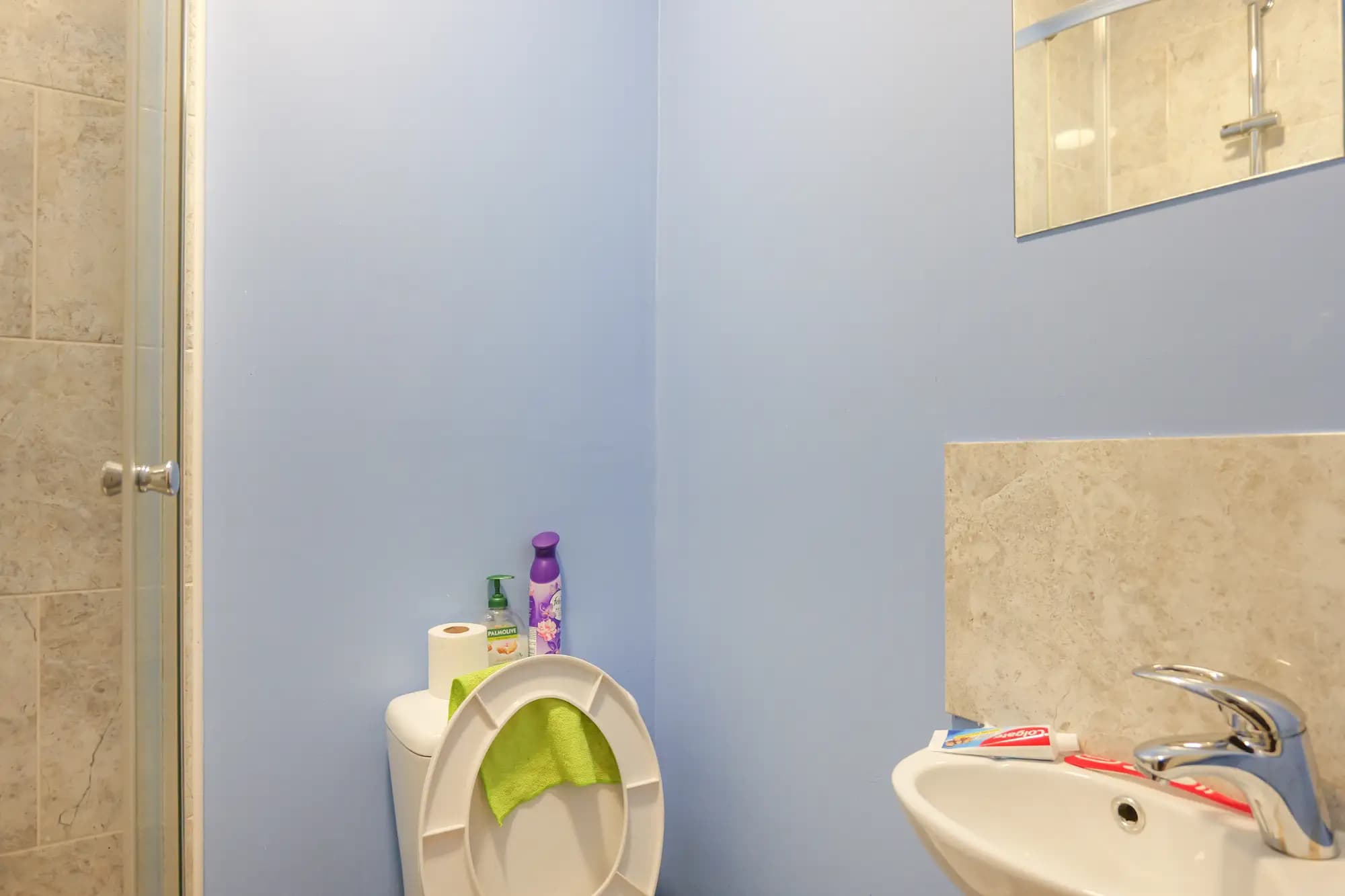 property photo 5 of 14