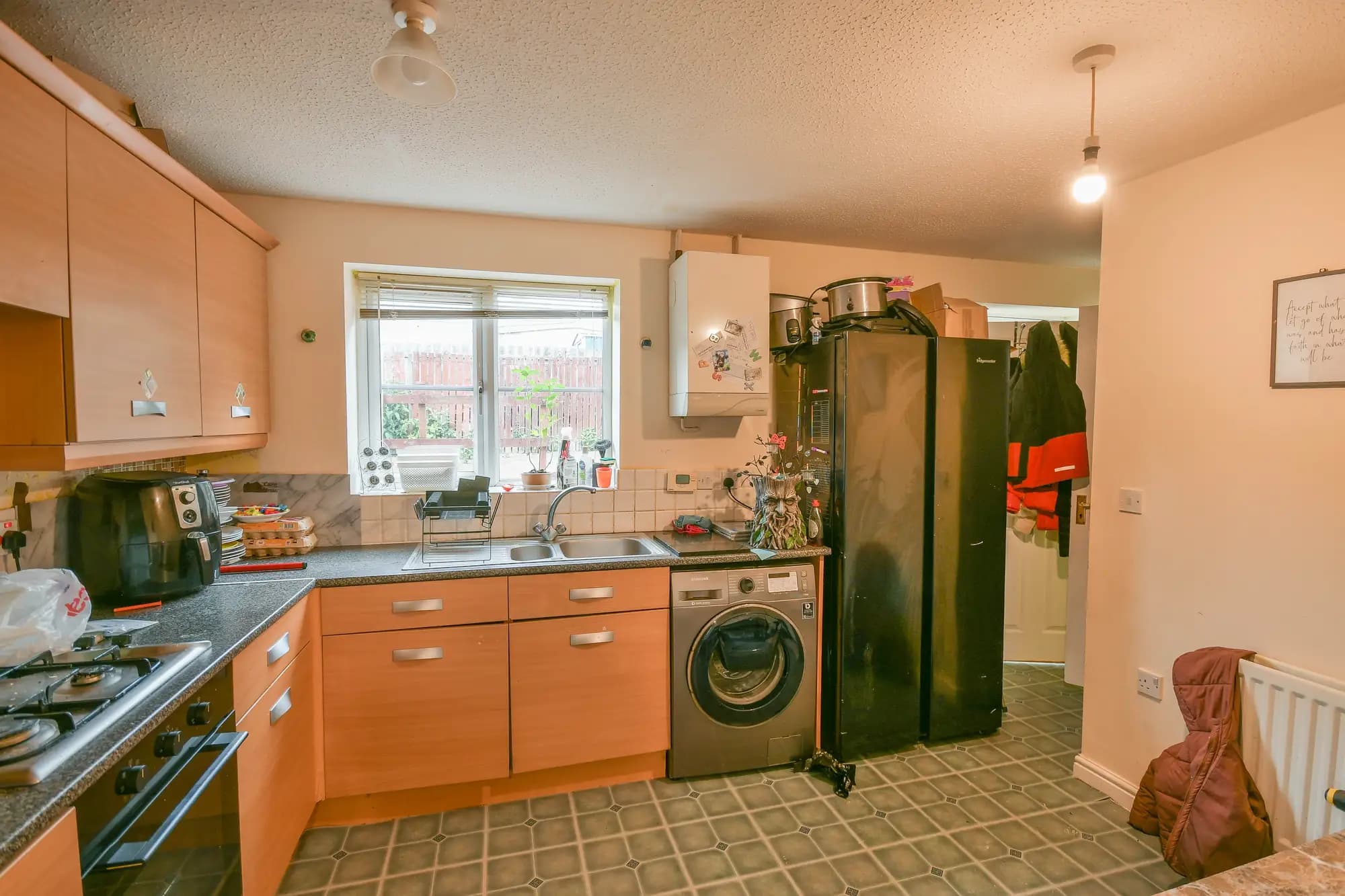 property photo 5 of 24