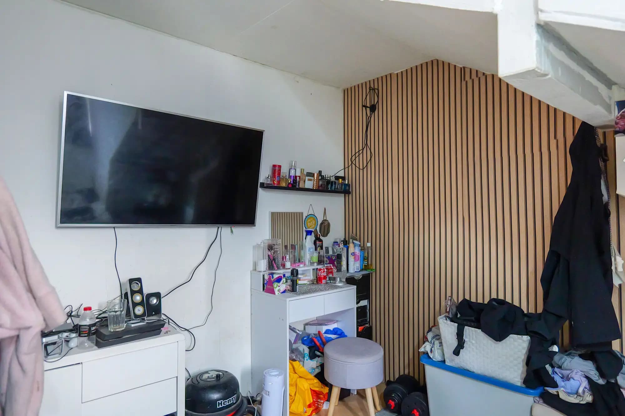 property photo 14 of 19