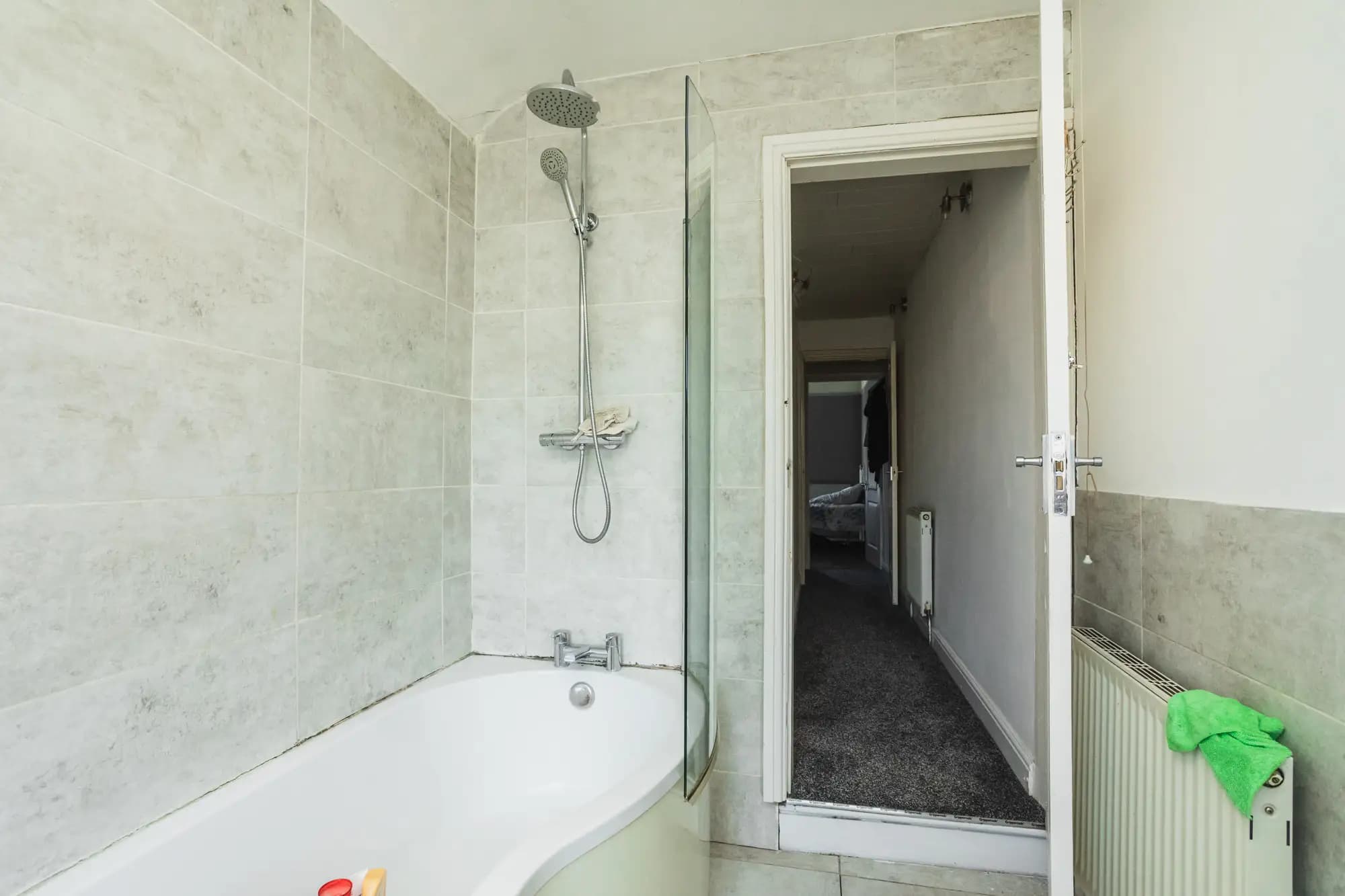 property photo 15 of 29