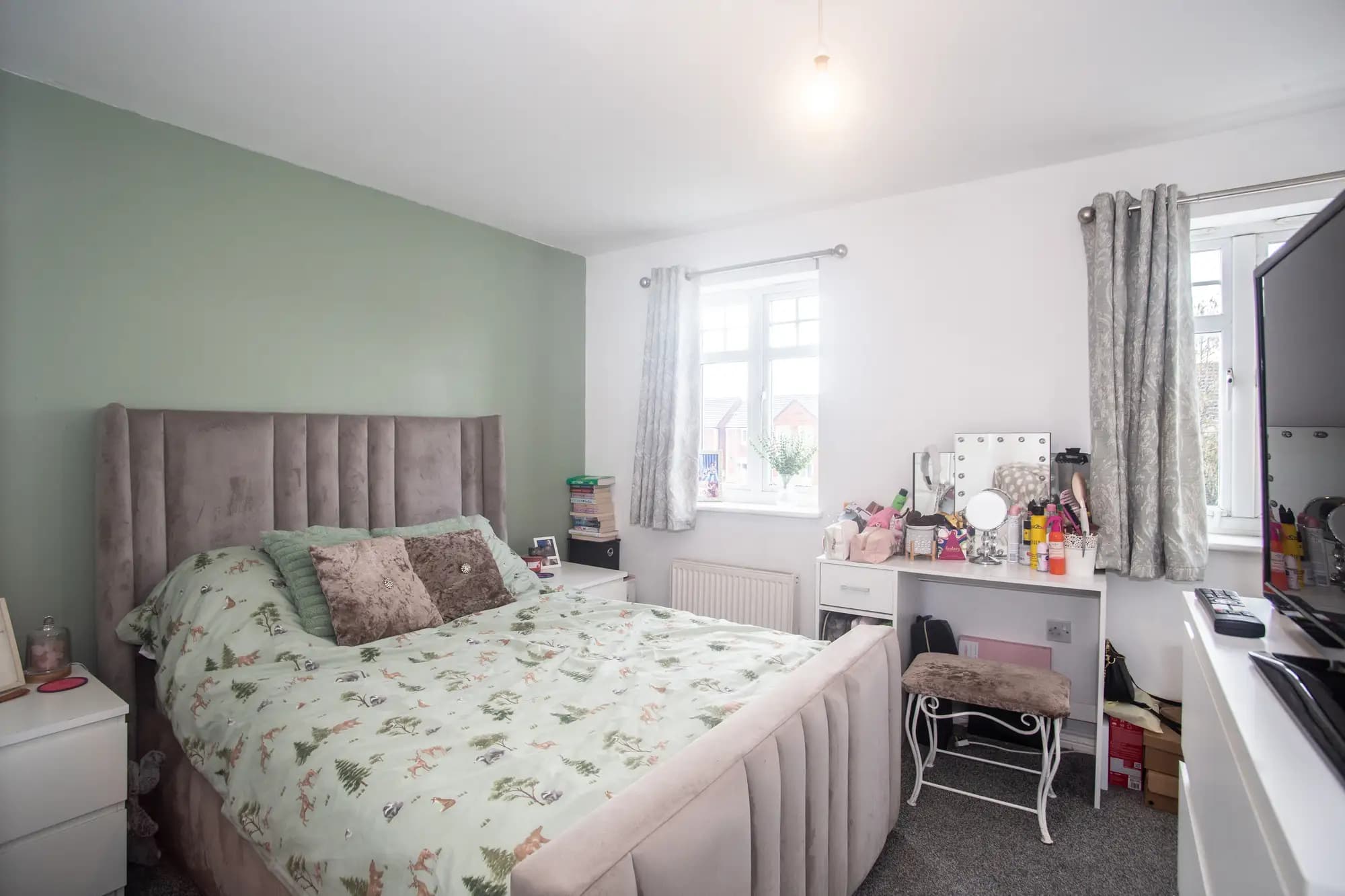 property photo 11 of 24