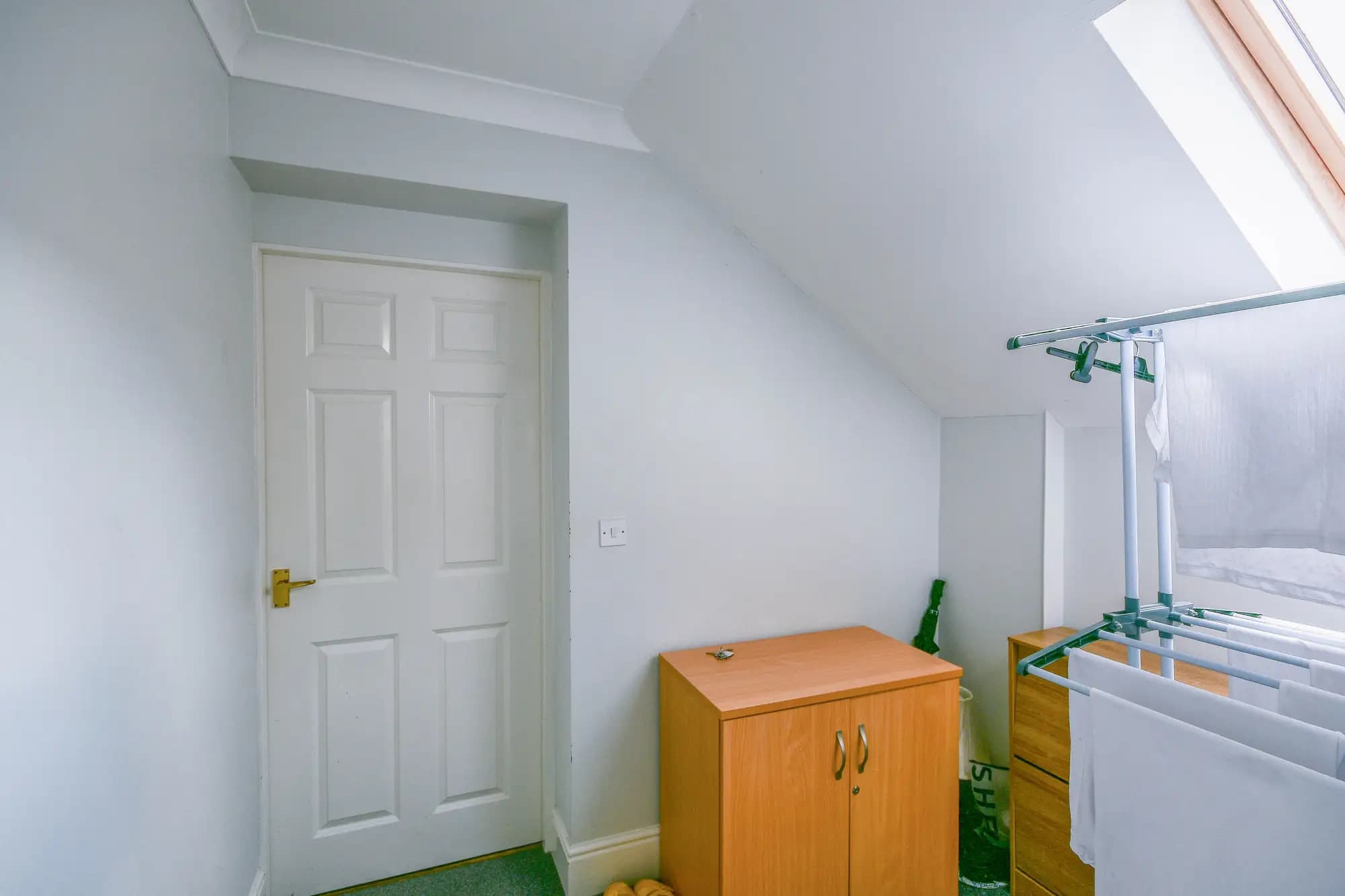 property photo 5 of 18