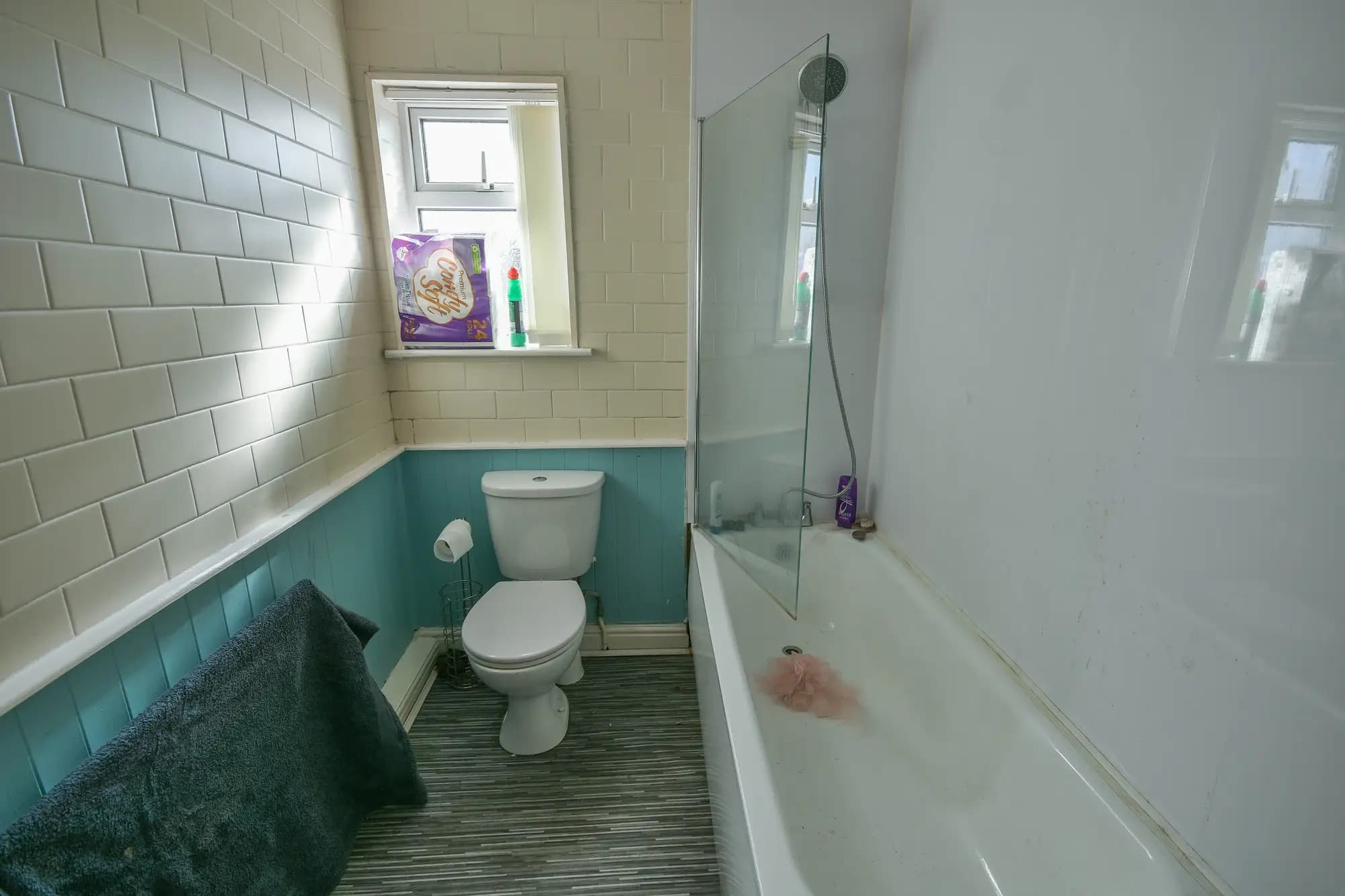 property photo 8 of 17
