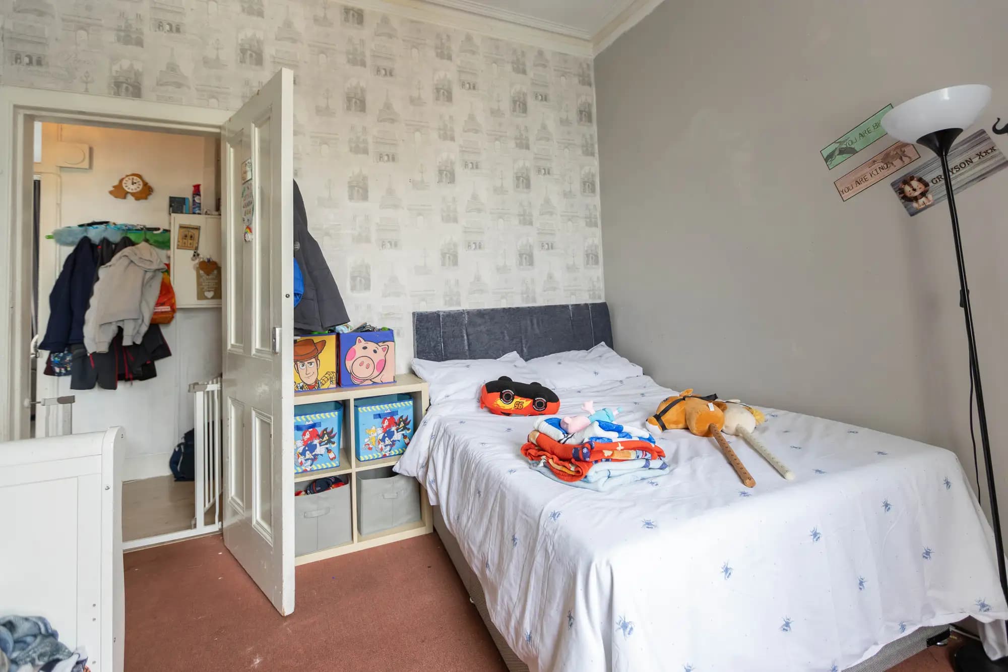 property photo 17 of 25