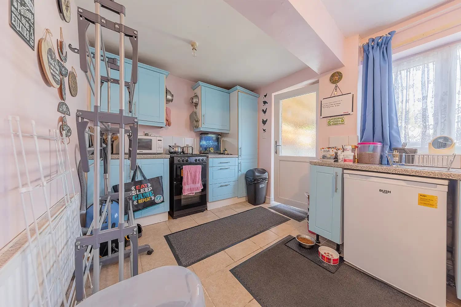 property photo 5 of 30