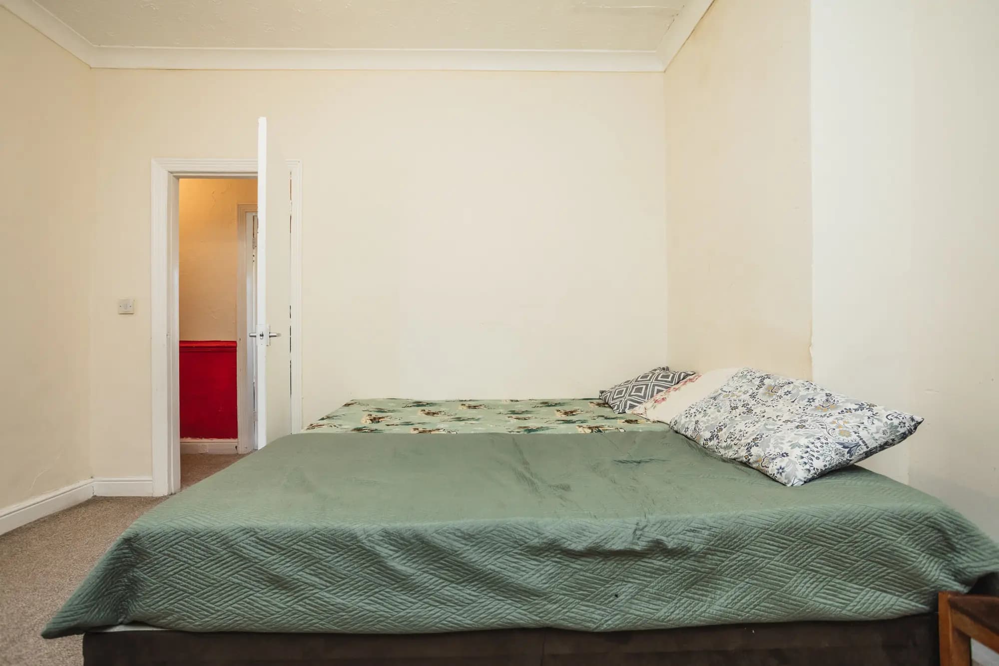 property photo 13 of 24