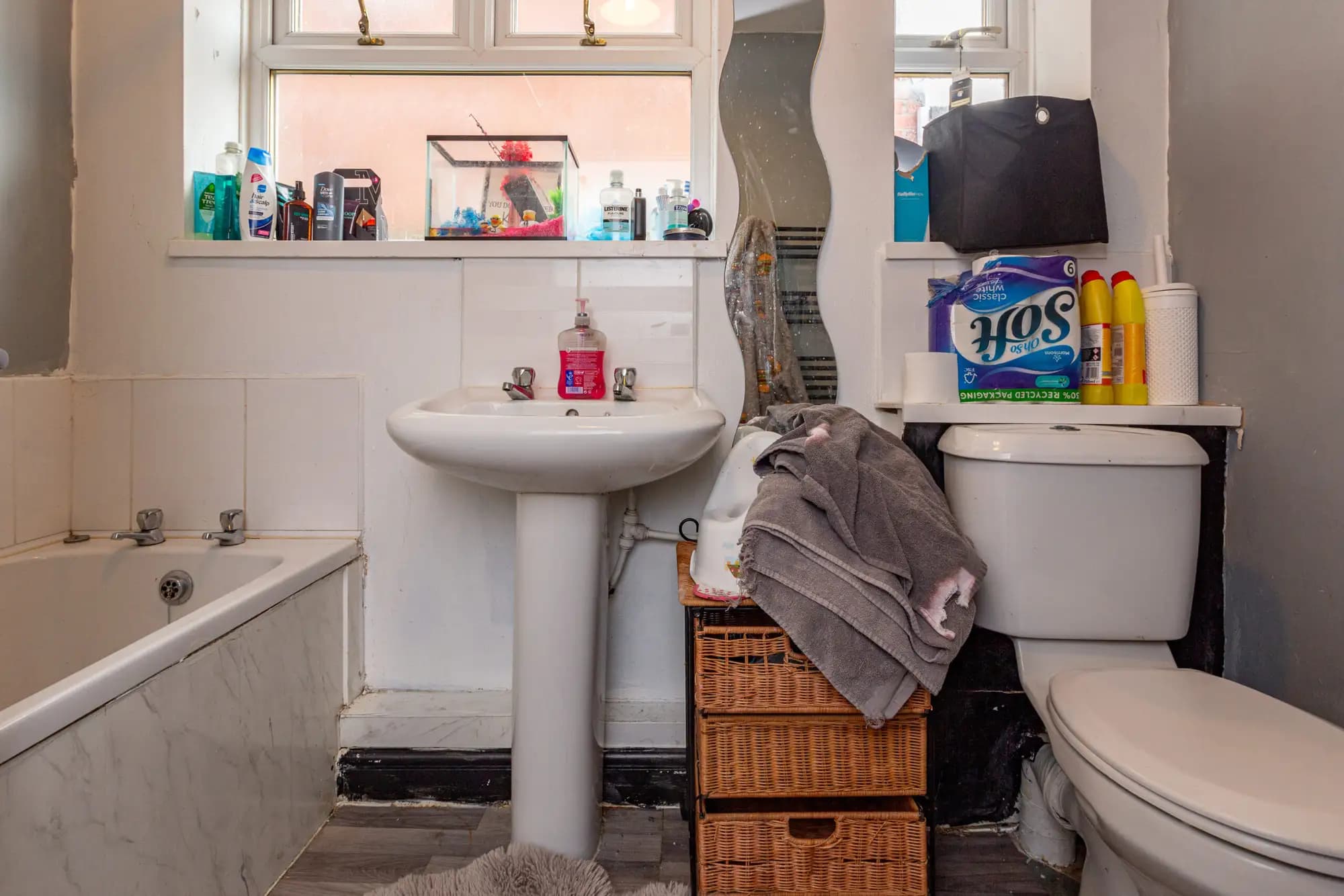 property photo 7 of 17