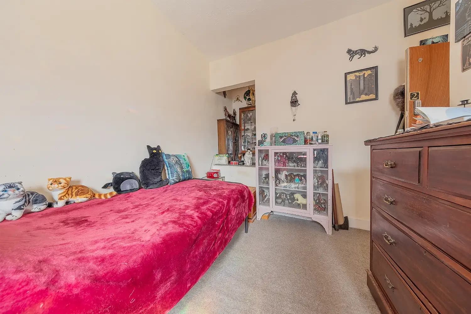 property photo 15 of 30