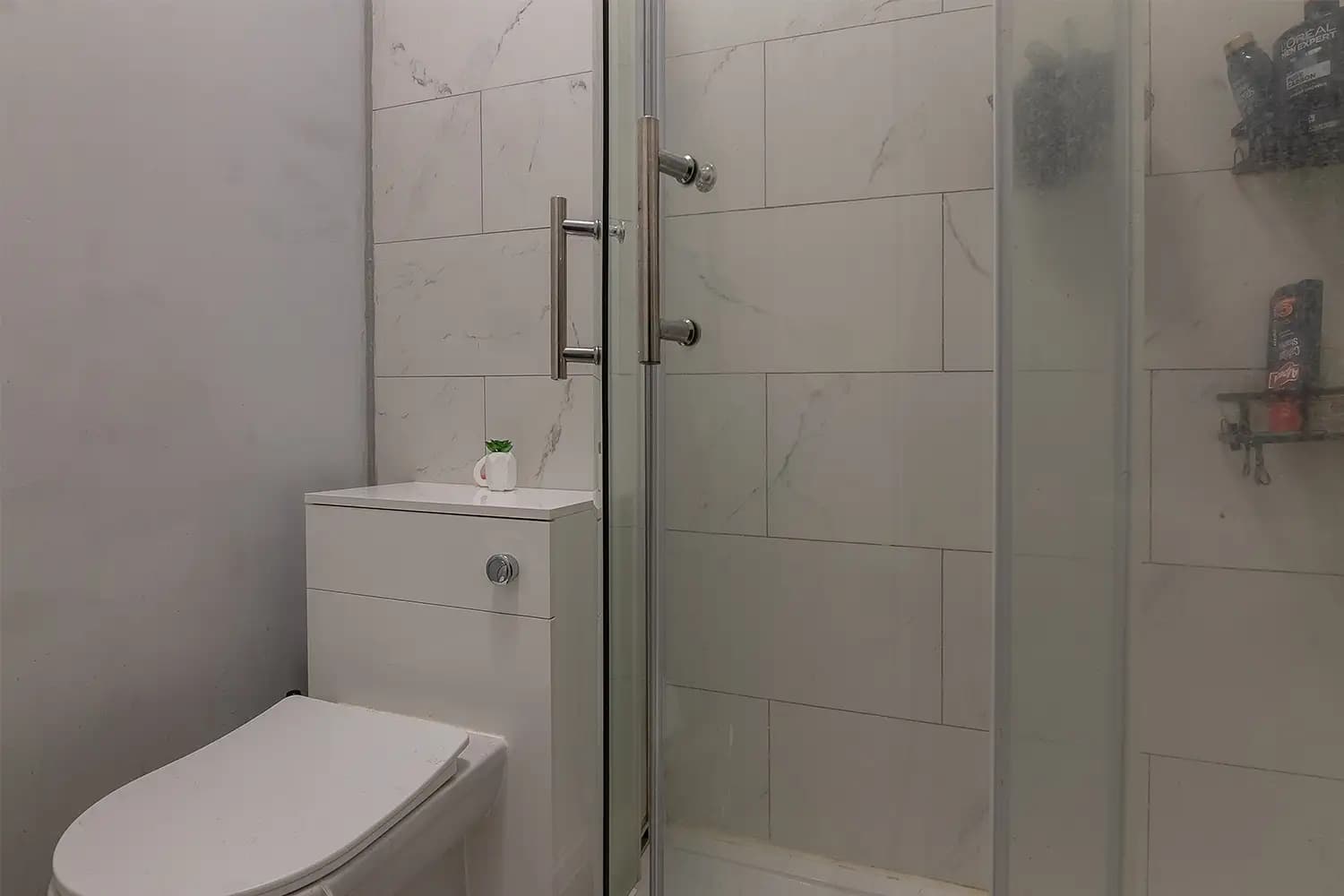 property photo 9 of 26