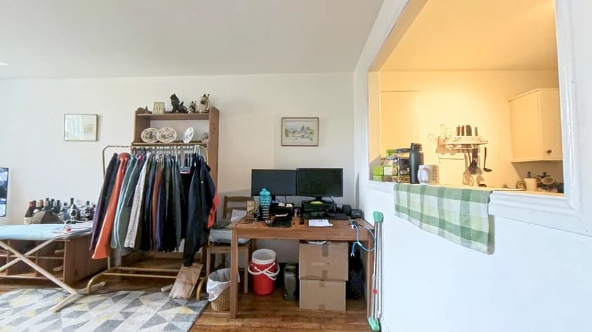 property photo 4 of 15