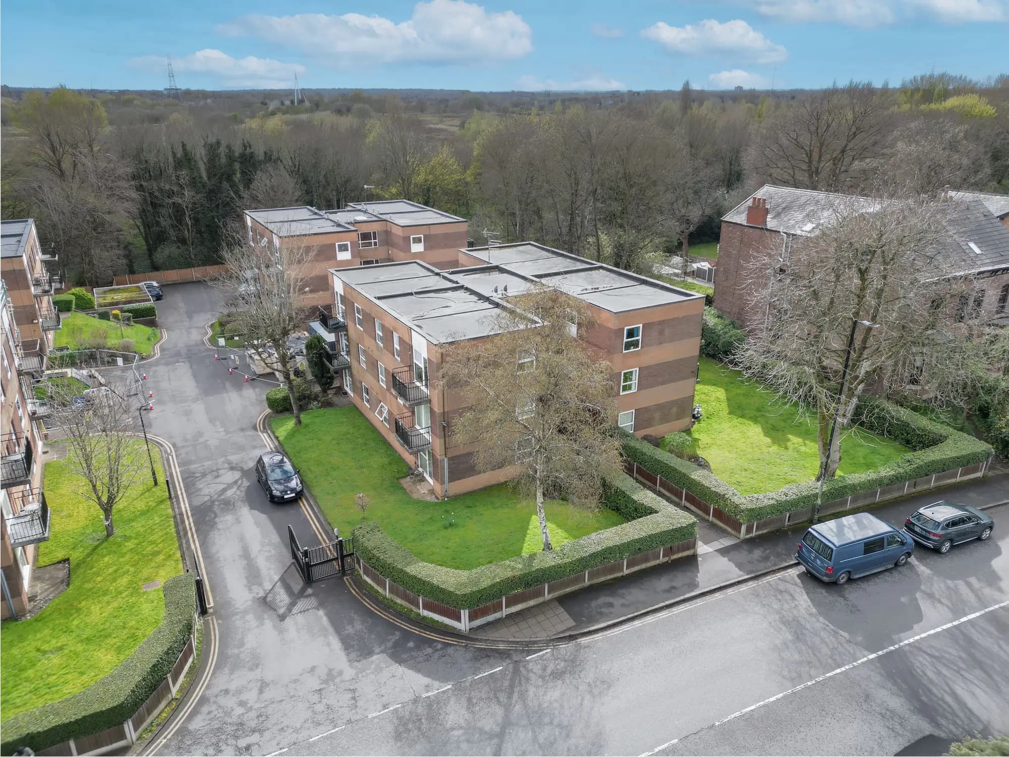 property photo 13 of 14