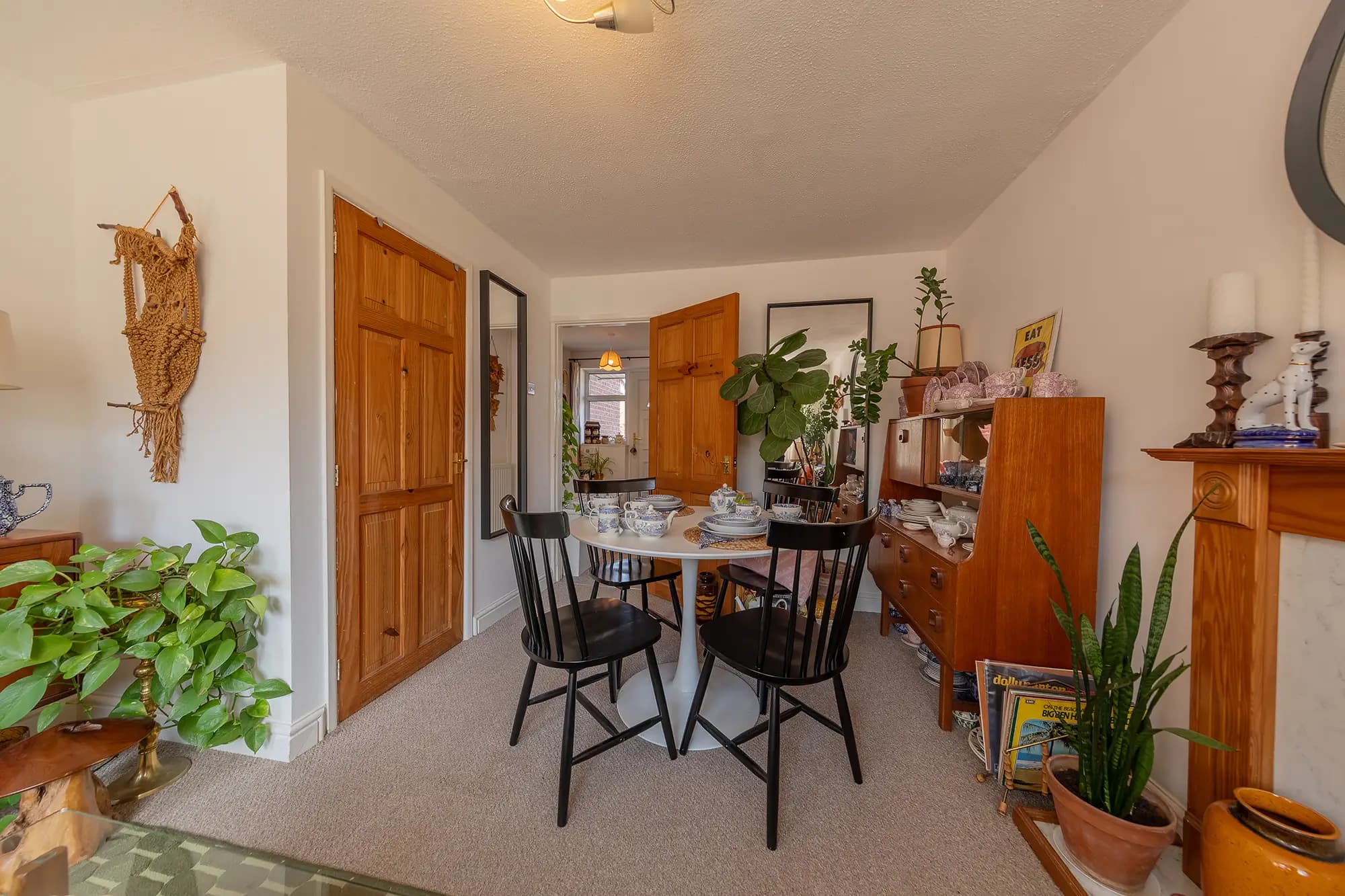 property photo 4 of 18
