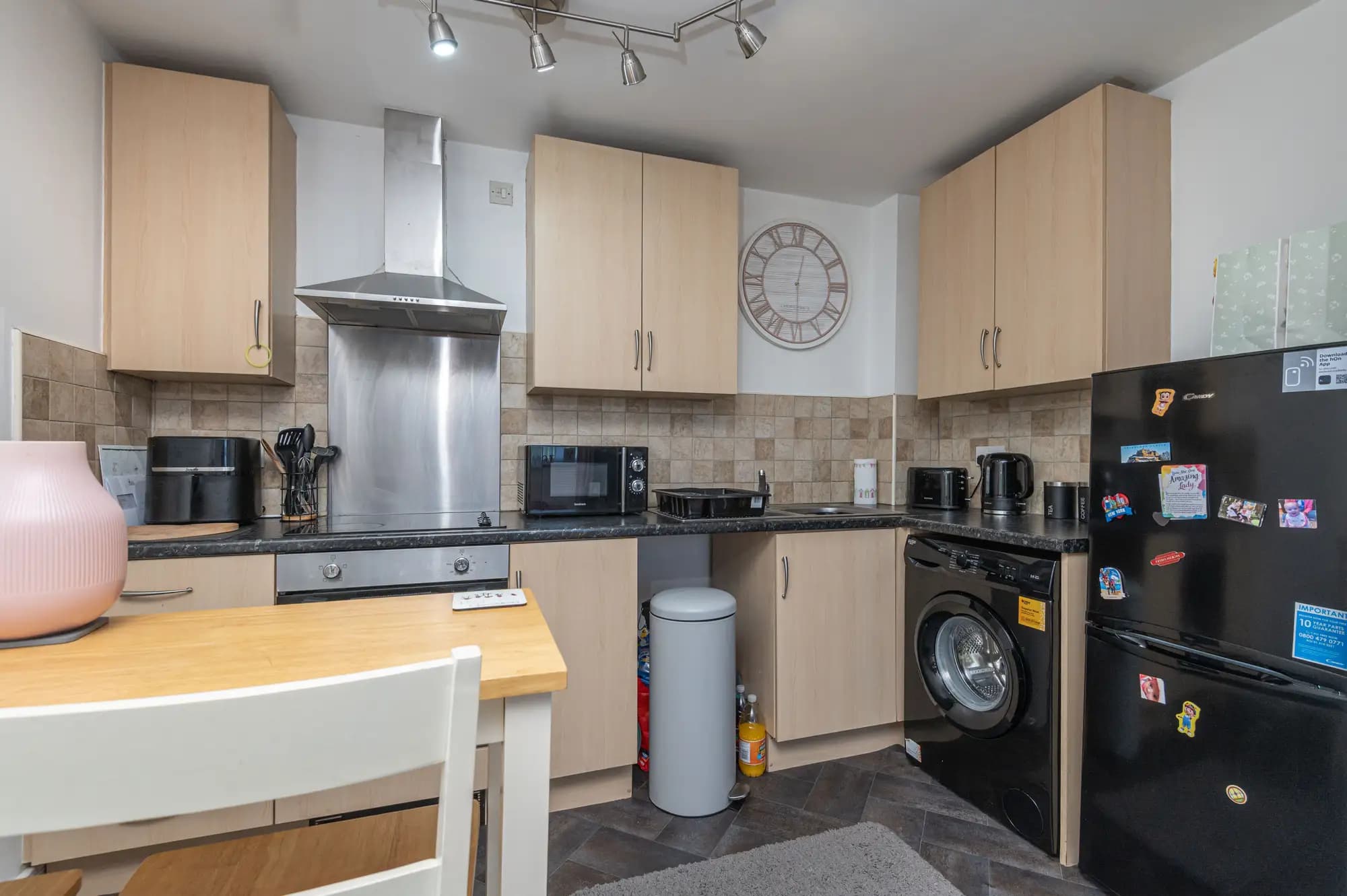 property photo 5 of 17