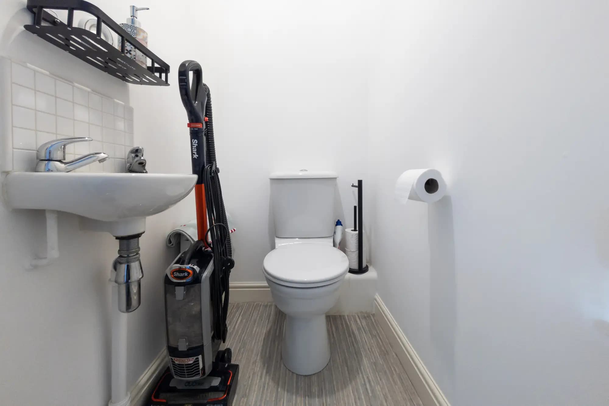 property photo 10 of 23