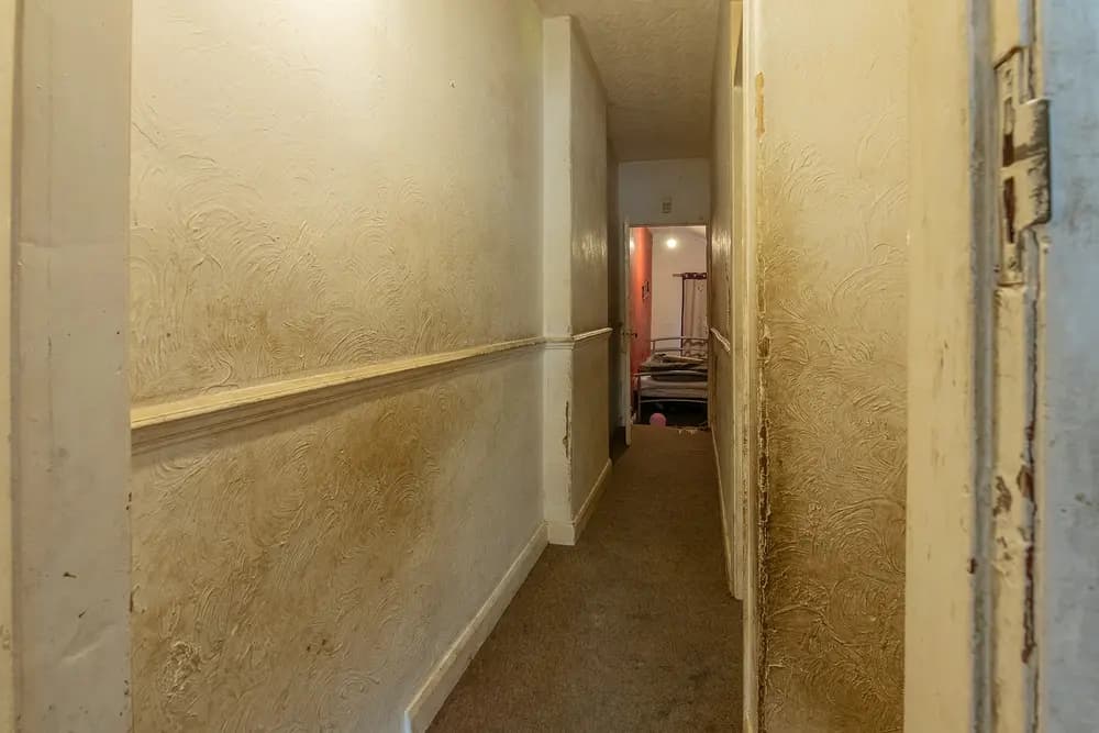 property photo 17 of 21