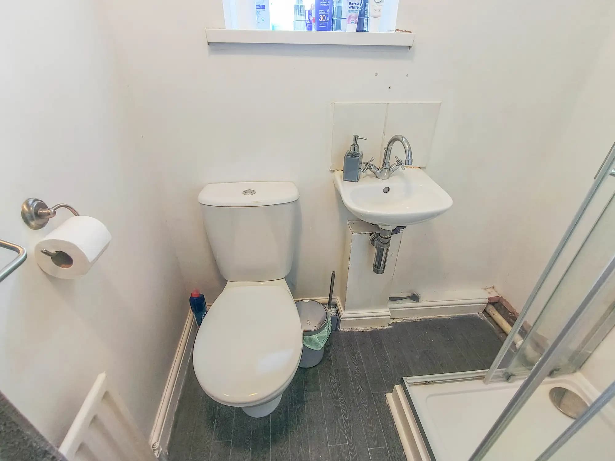 property photo 8 of 16