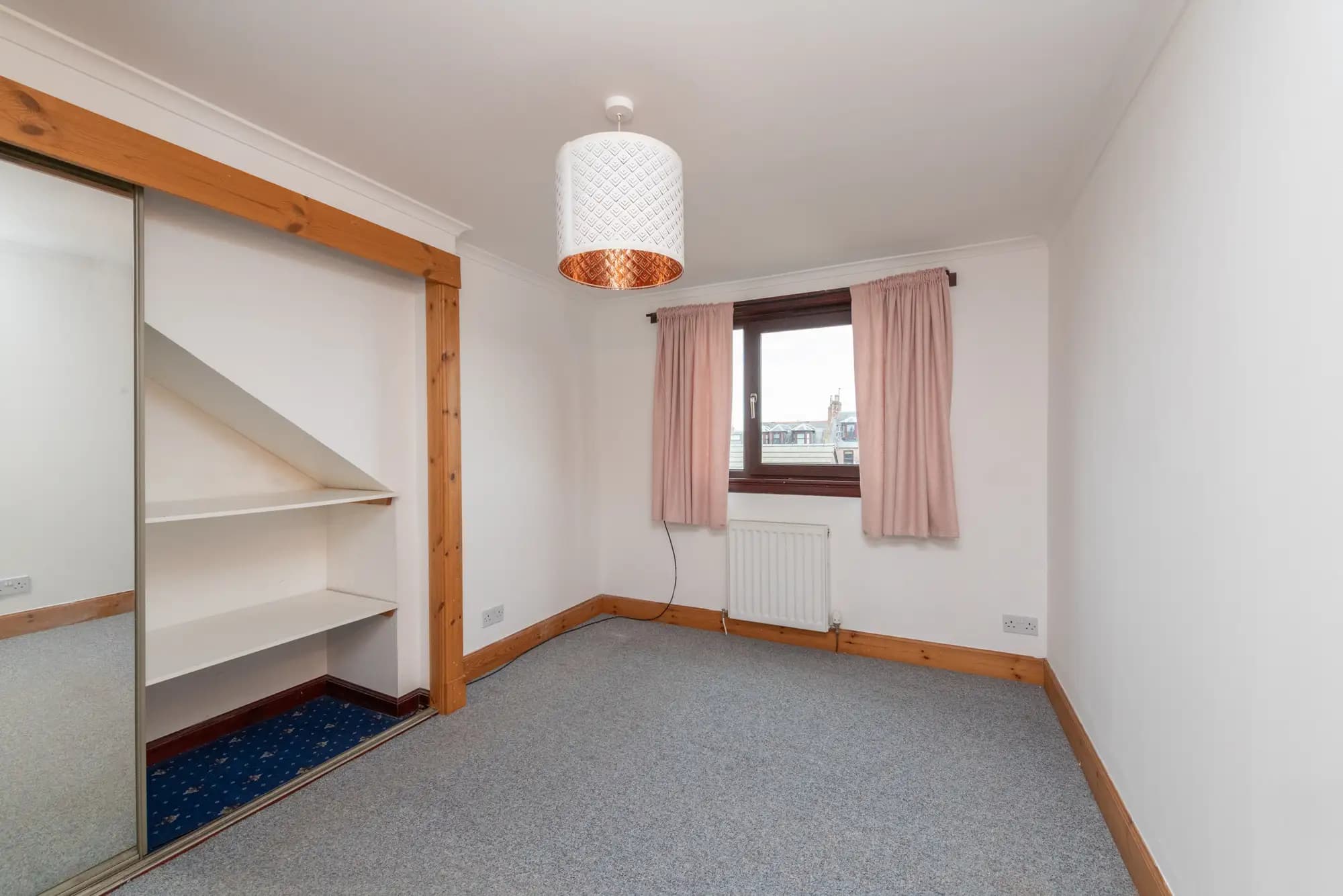 property photo 13 of 17