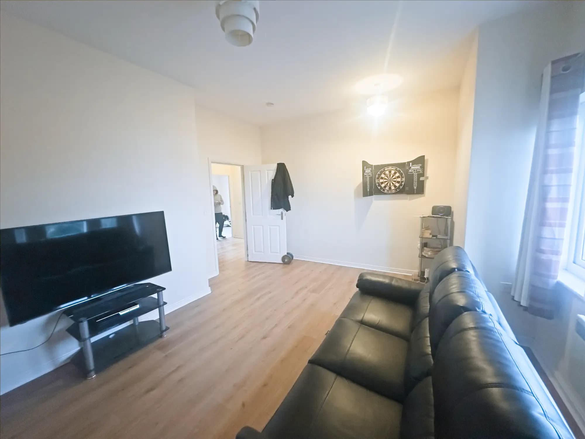 property photo 4 of 20