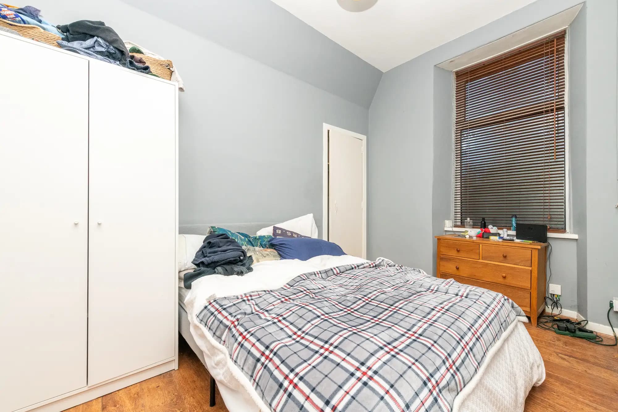 property photo 11 of 23