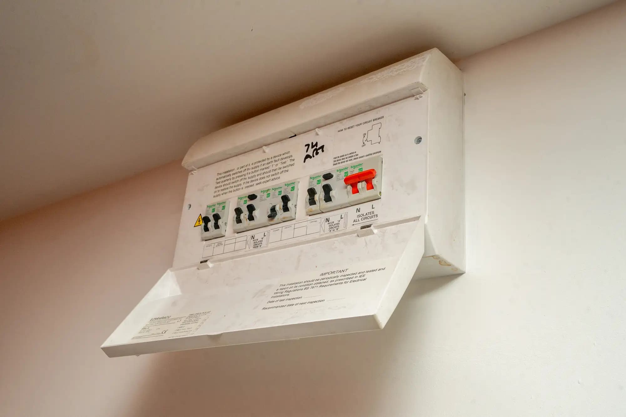 property photo 9 of 9