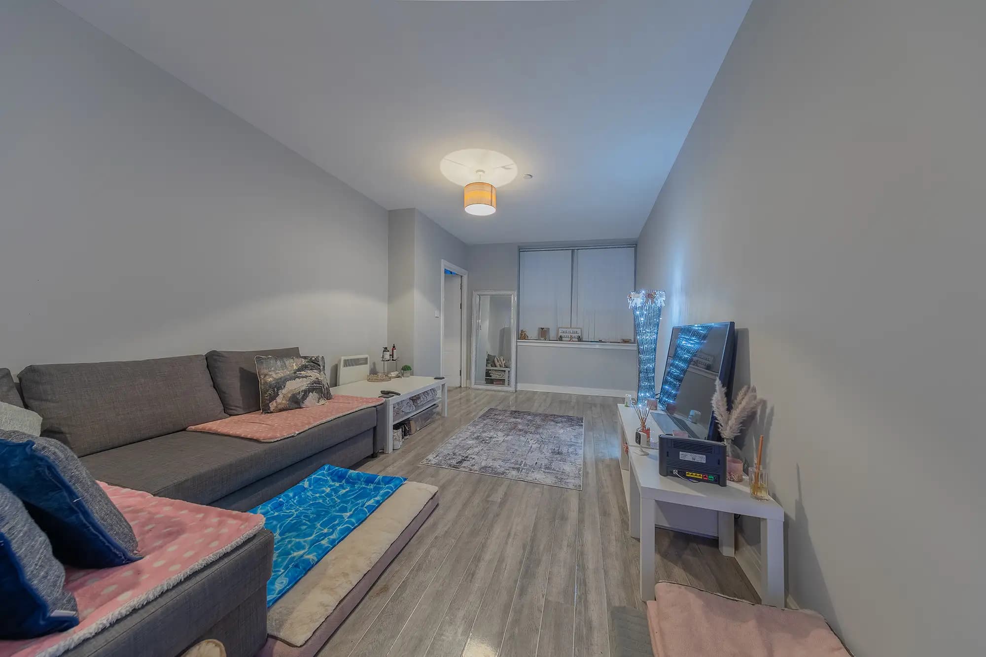 property photo 4 of 14