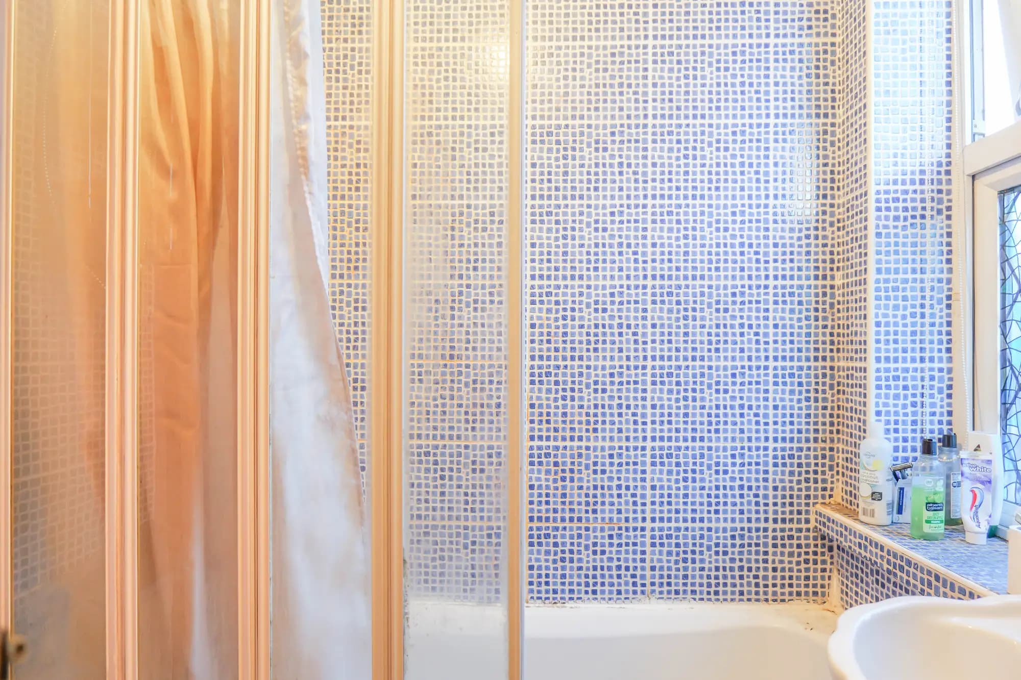 property photo 7 of 23