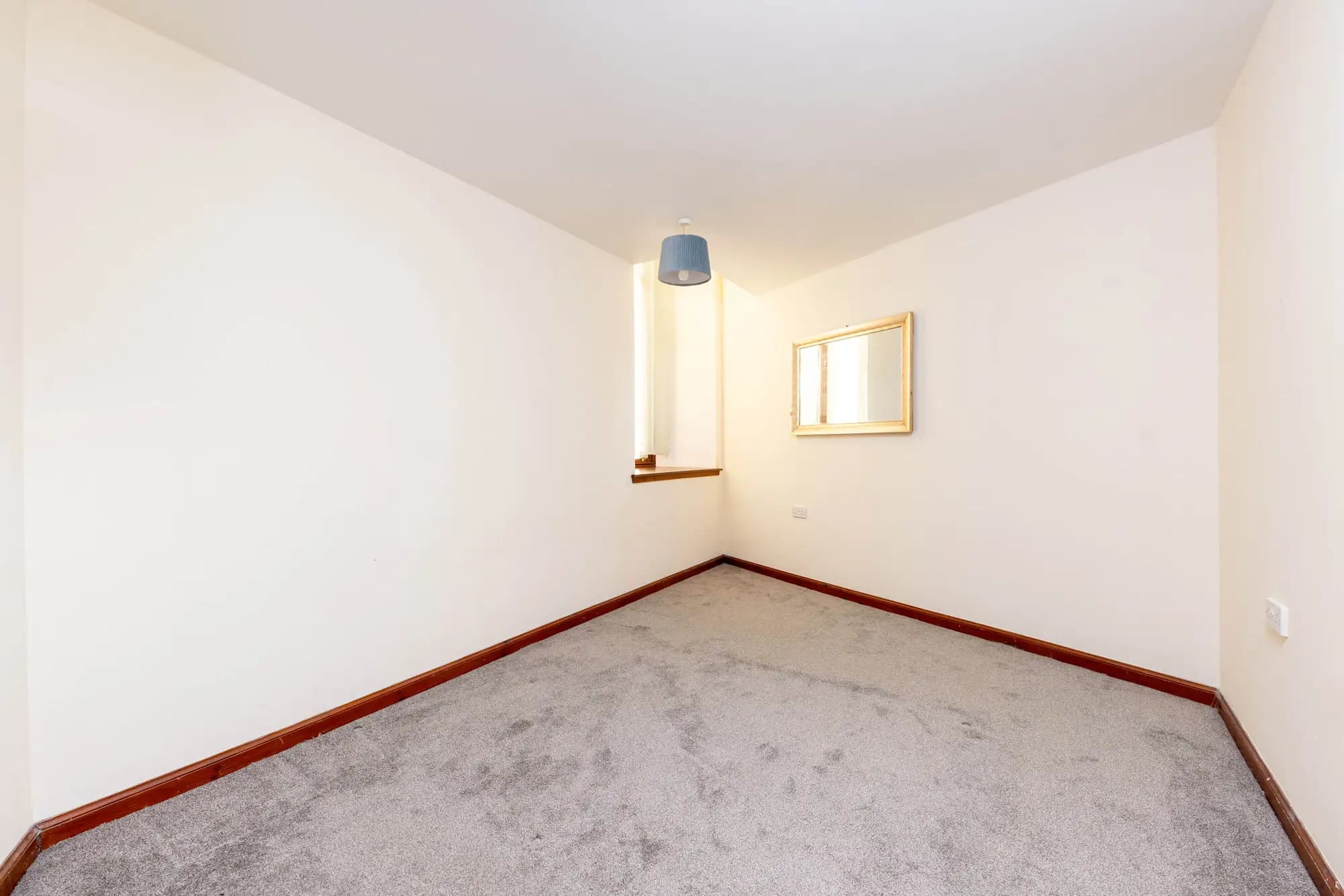 property photo 27 of 30