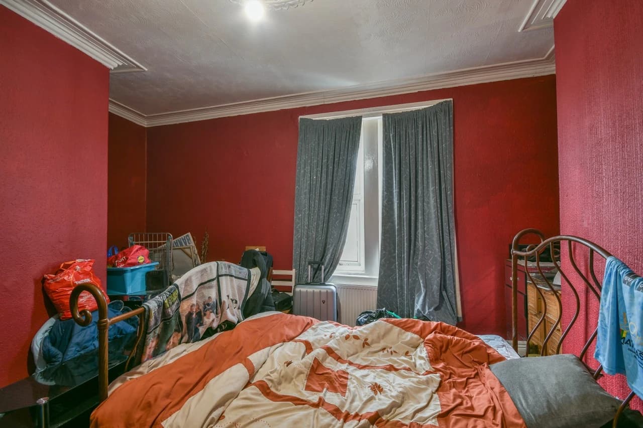 property photo 21 of 28
