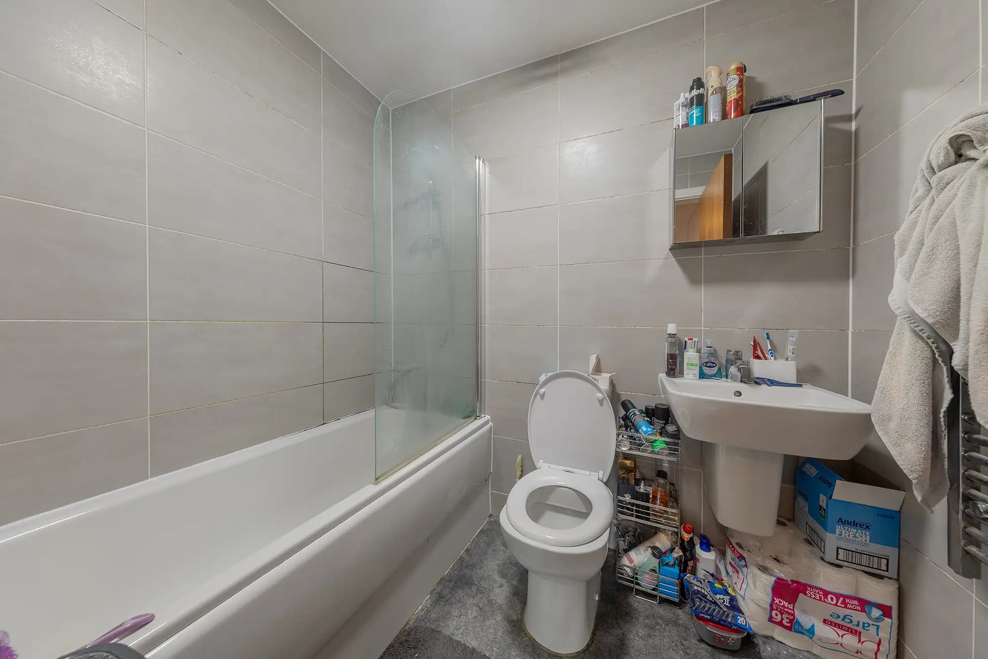 property photo 7 of 19