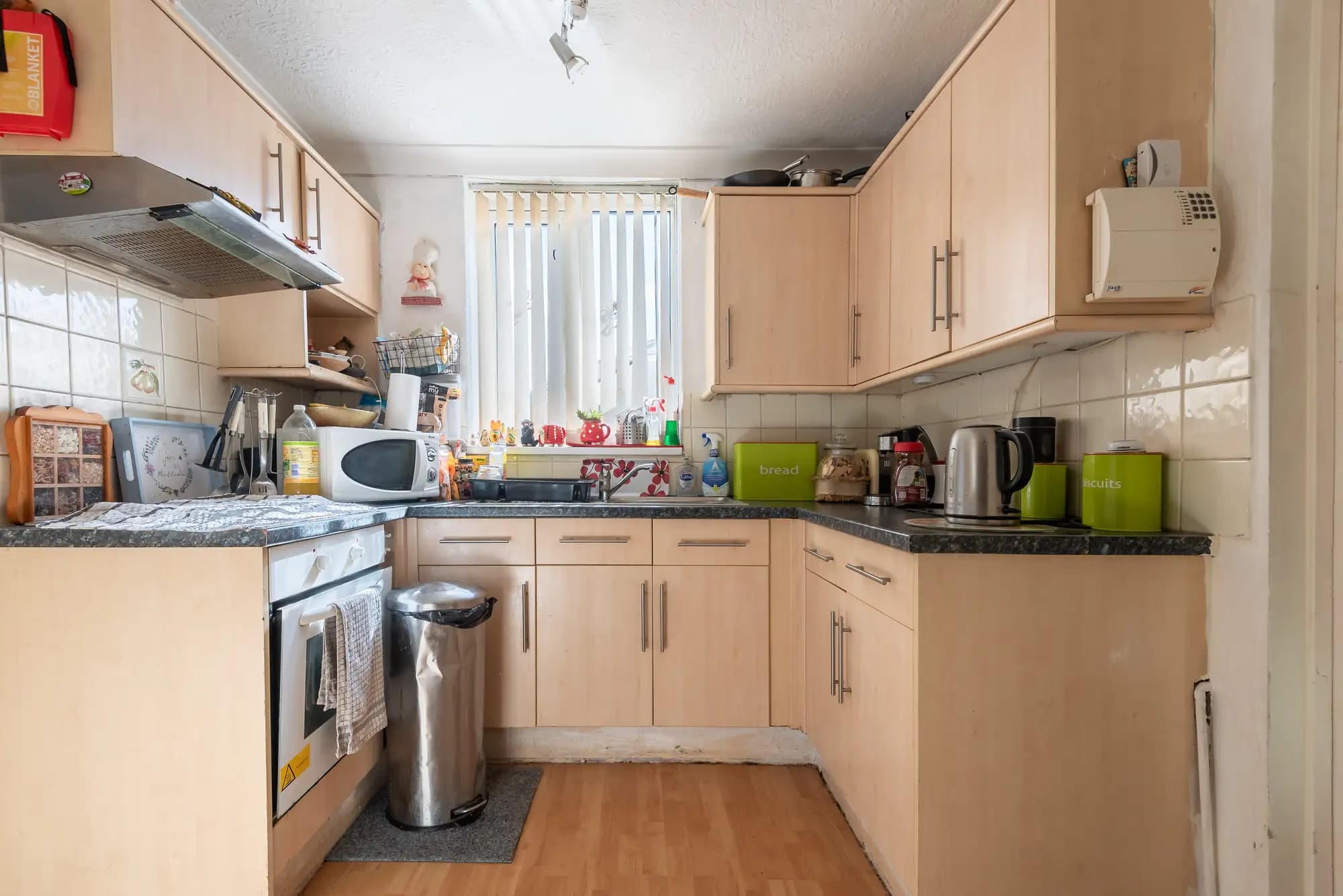 property photo 6 of 24