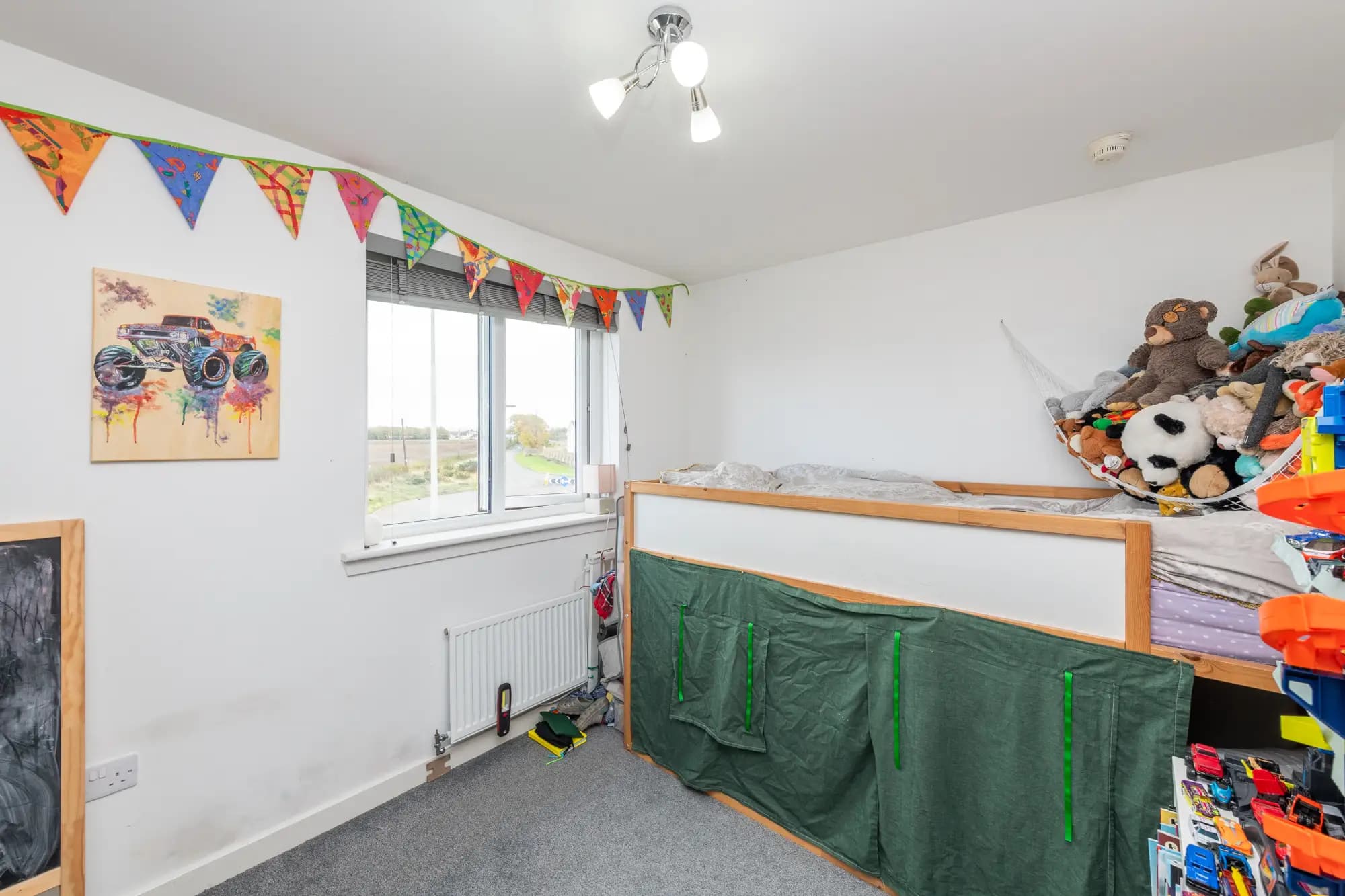 property photo 23 of 37