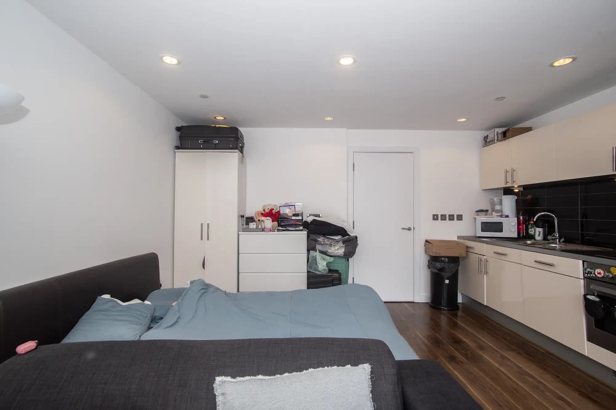 property photo 6 of 13