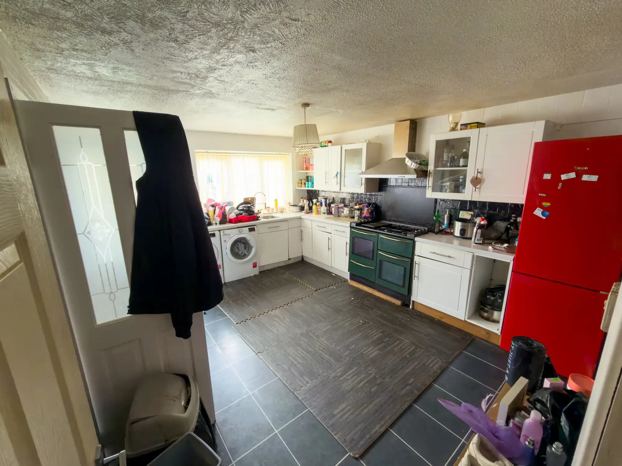 property photo 7 of 31