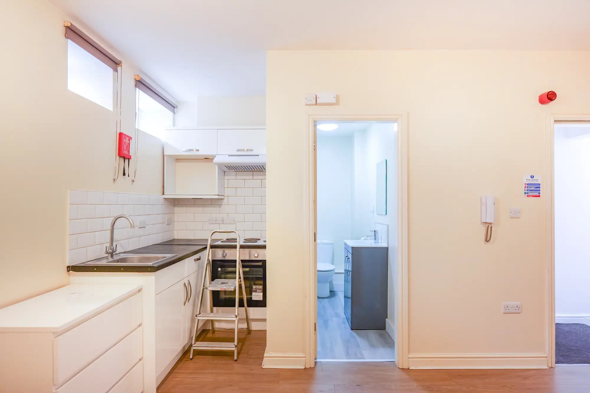 property photo 3 of 40