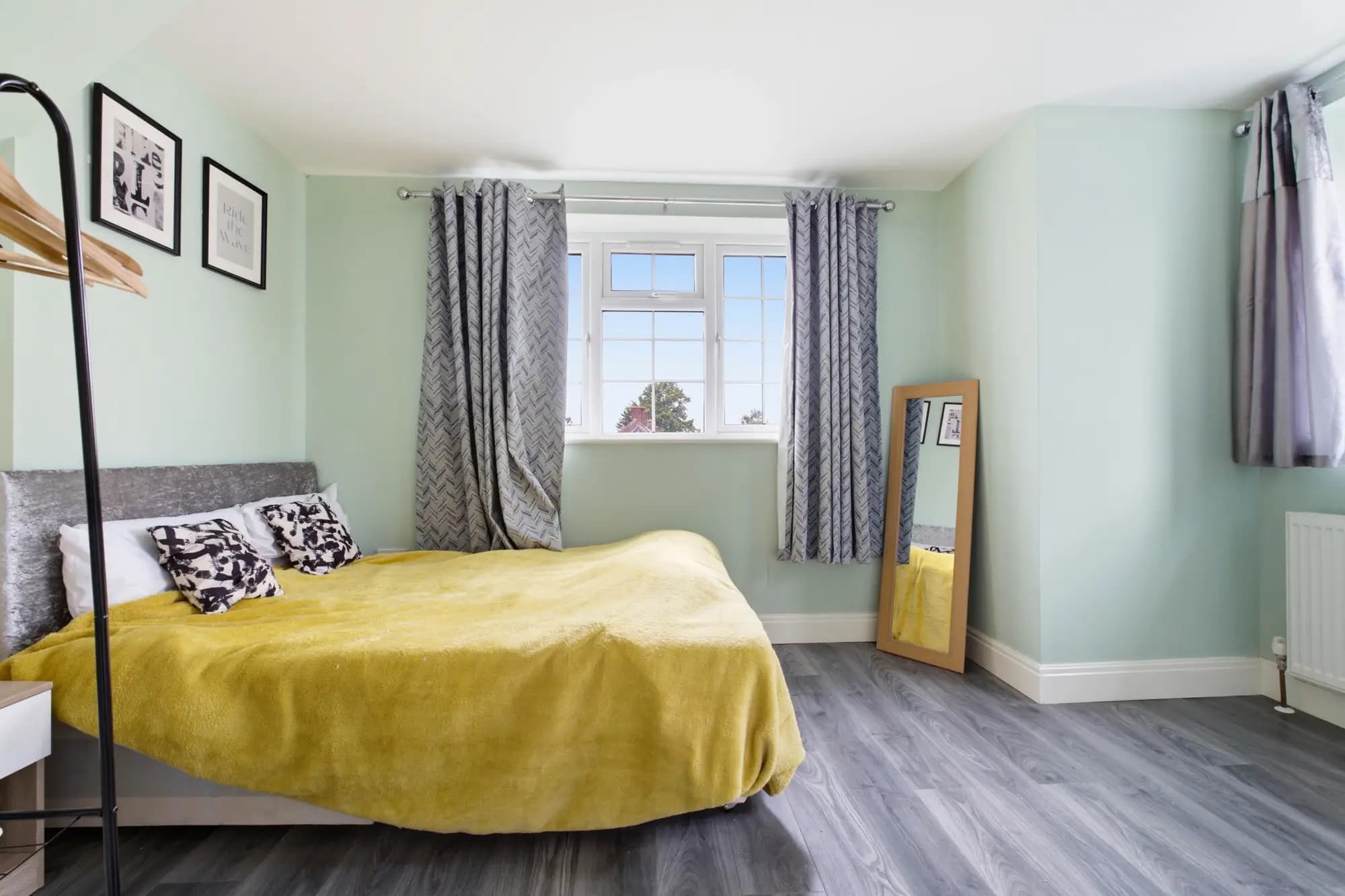 property photo 11 of 34