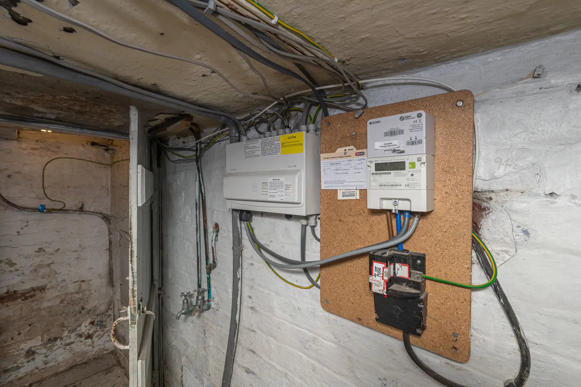 property photo 16 of 19