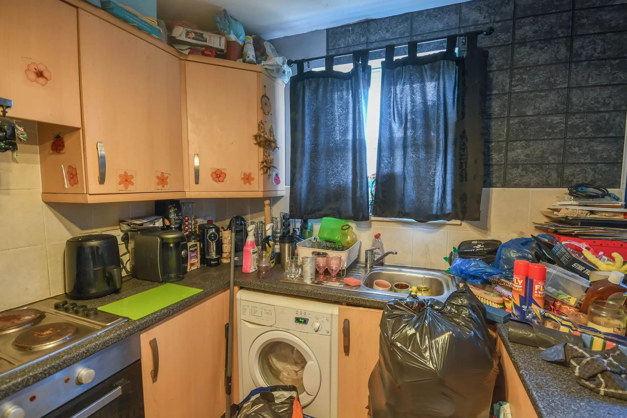property photo 5 of 15