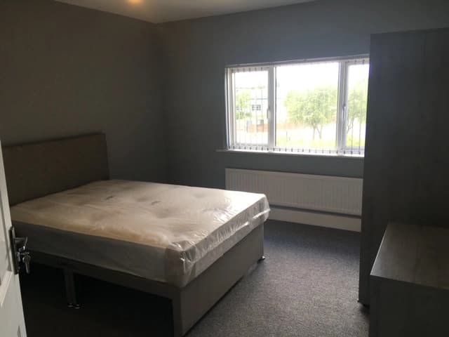 property photo 21 of 40