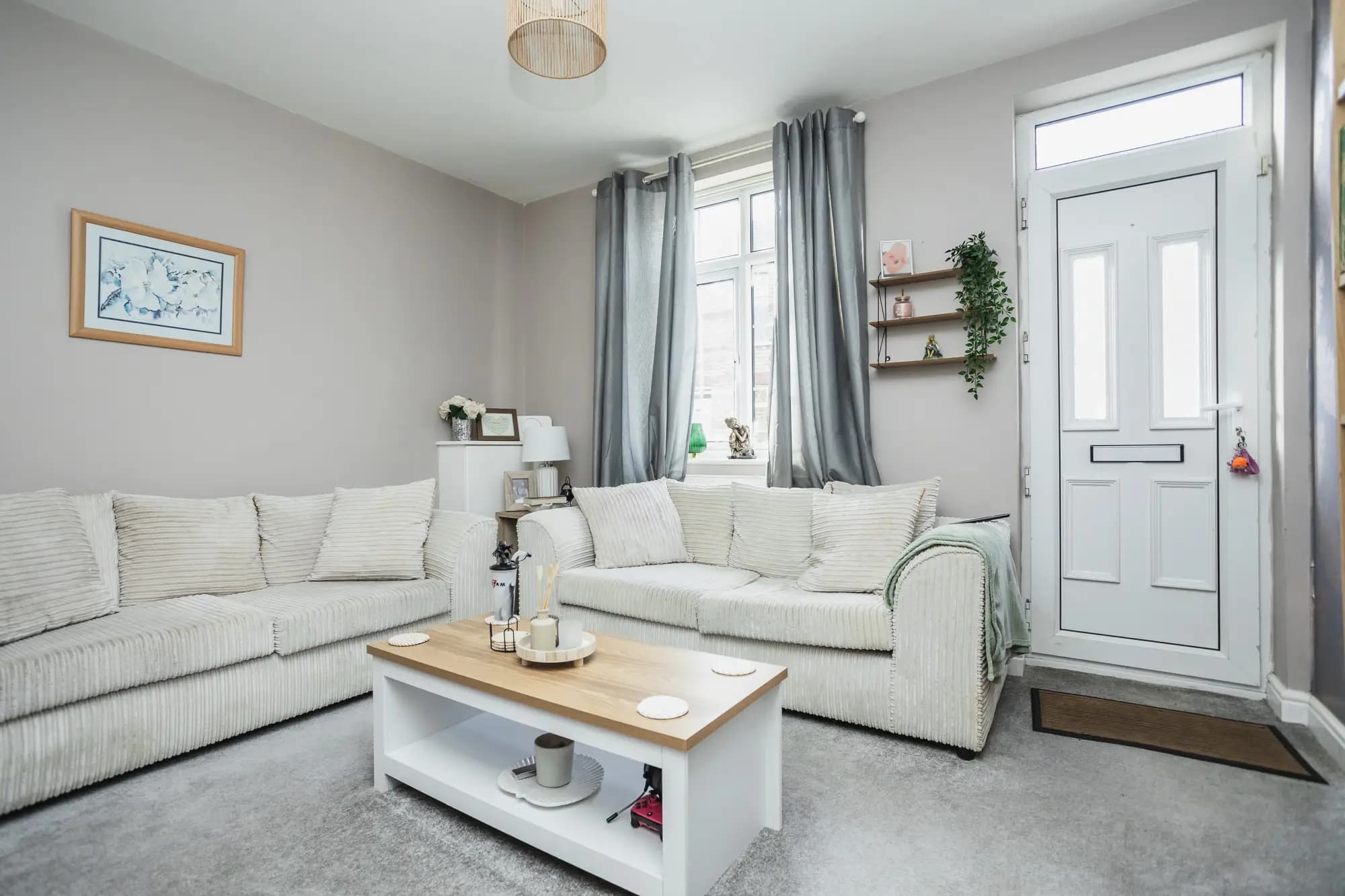 property photo 2 of 33