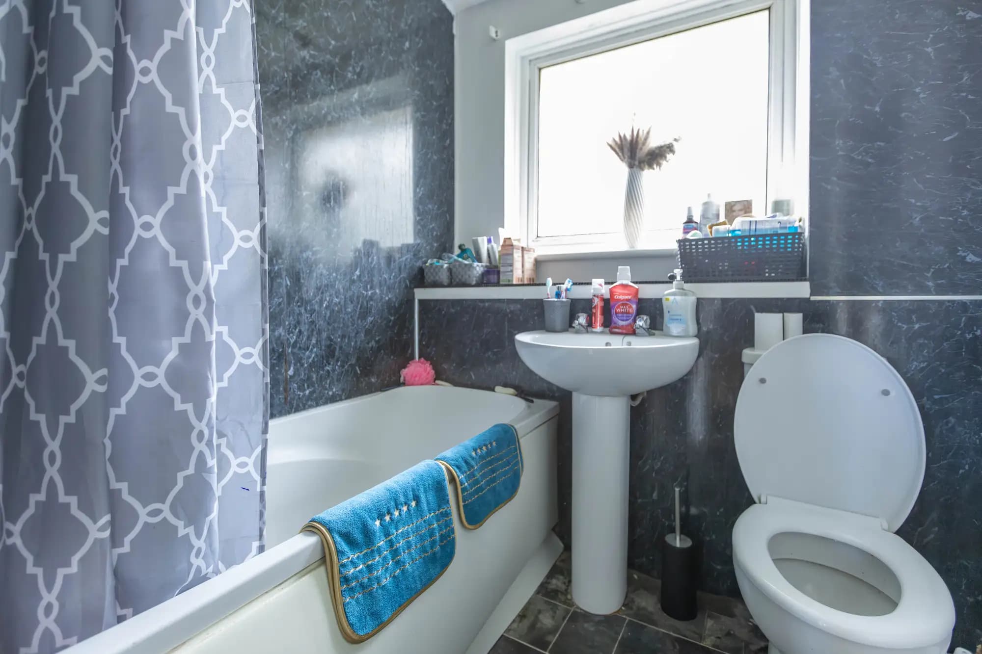 property photo 10 of 16