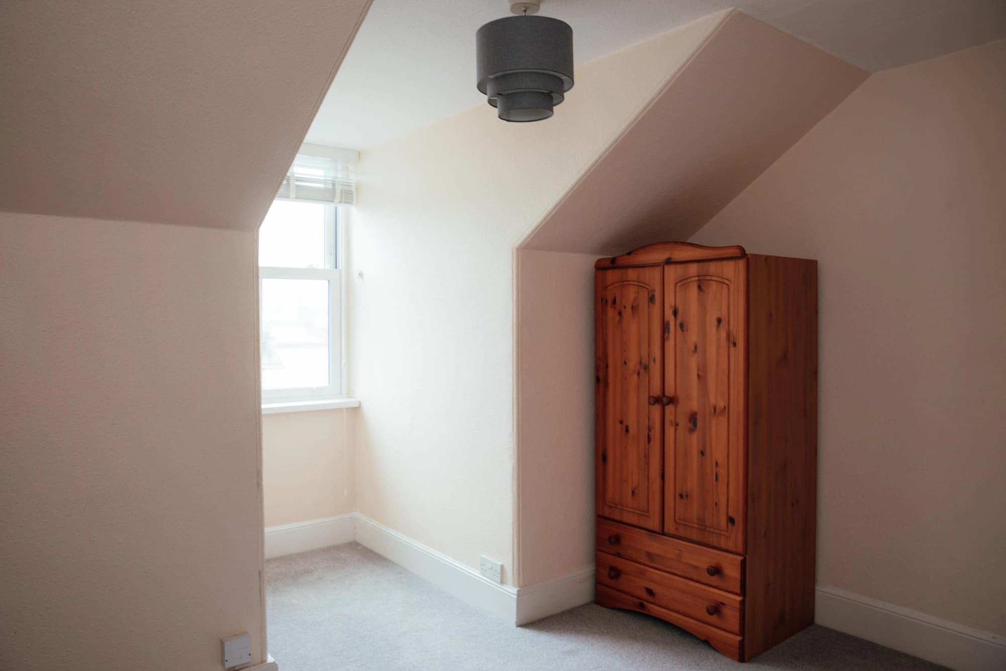 property photo 12 of 19