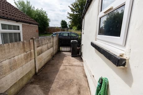 property photo 16 of 17