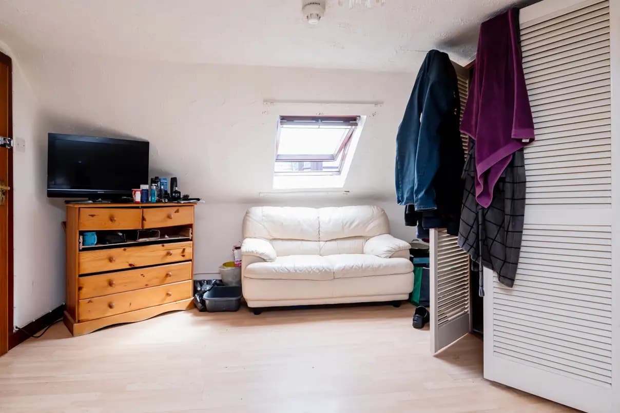 property photo 31 of 39