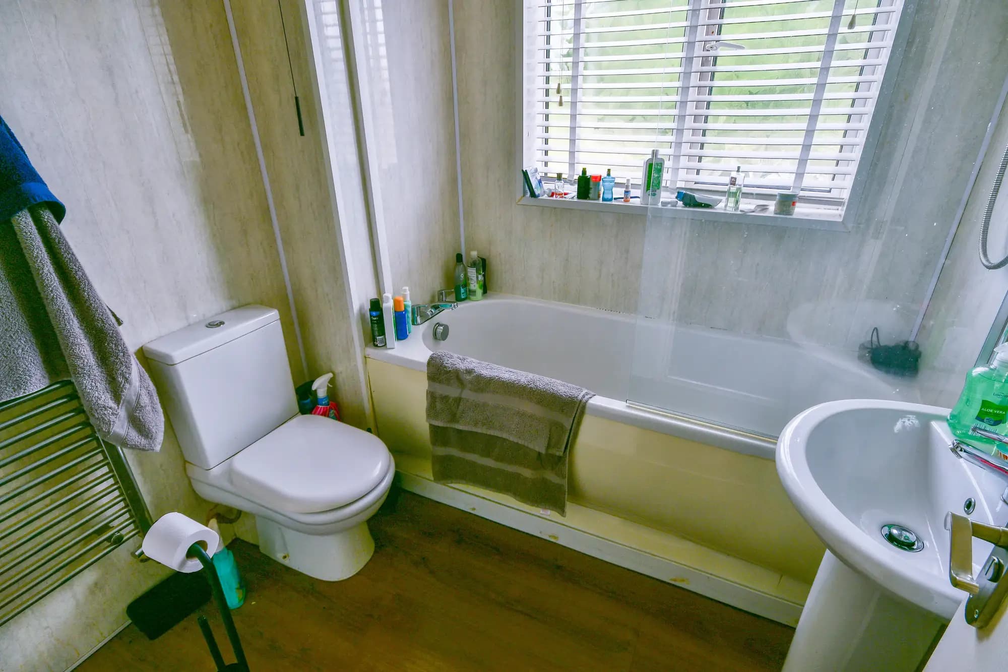 property photo 7 of 16